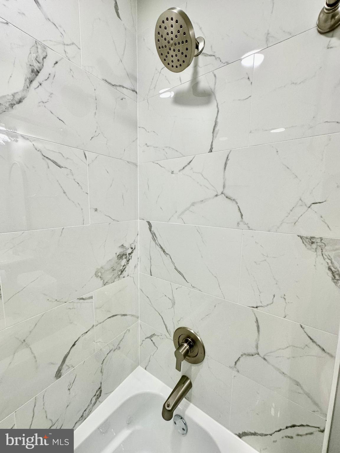 2108 REDWOOD TERRACE