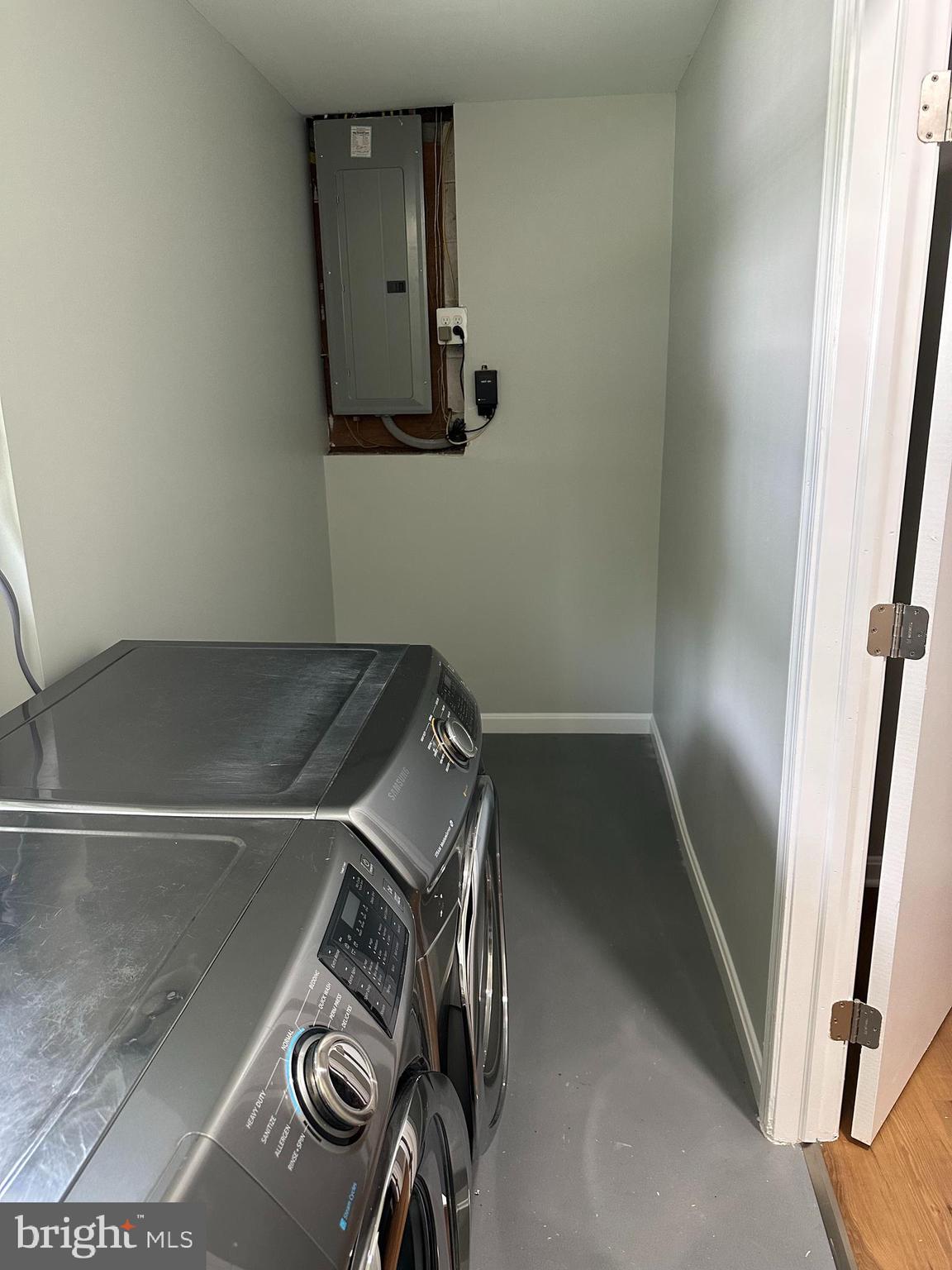 2108 REDWOOD TERRACE