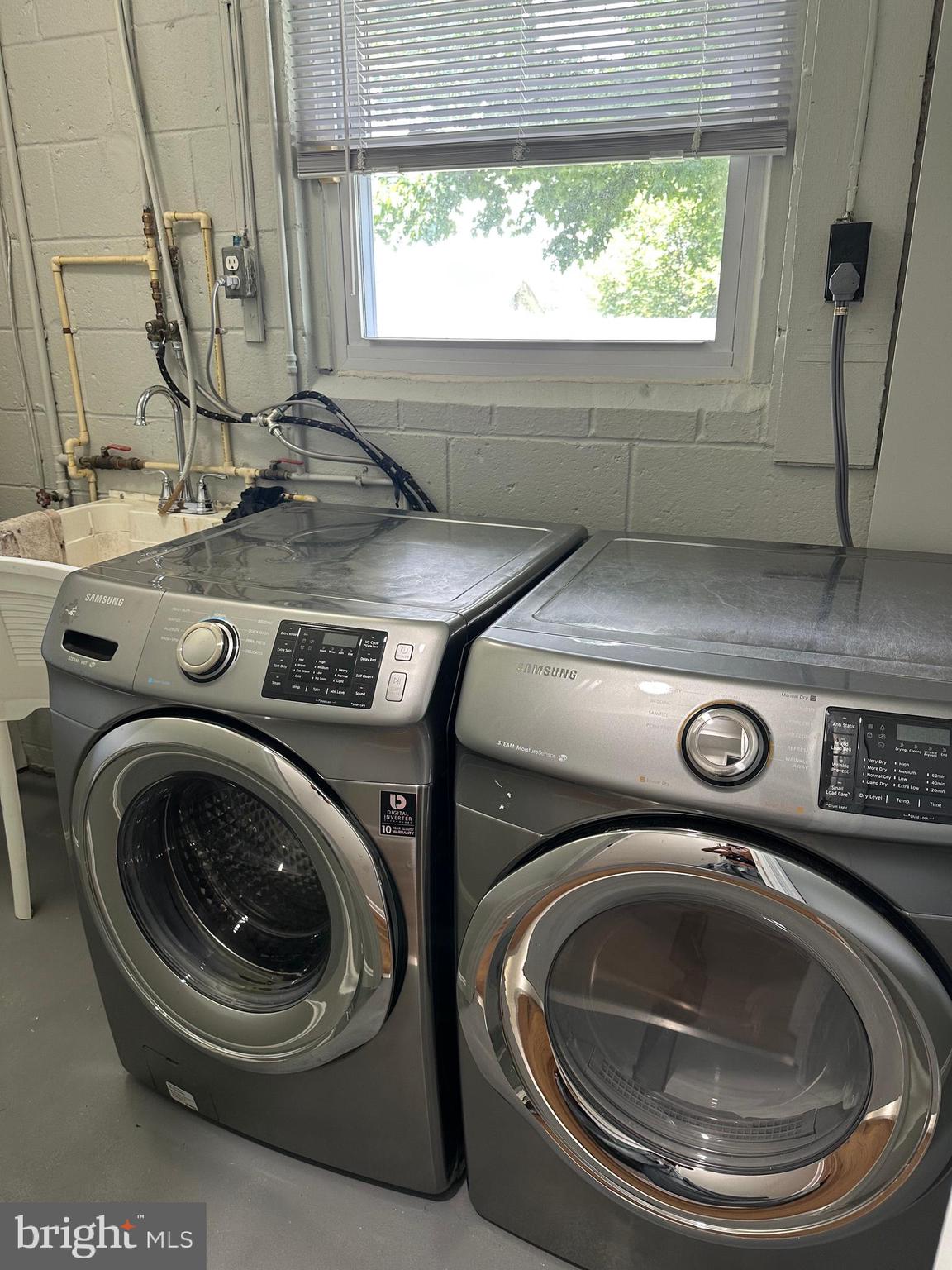 2108 REDWOOD TERRACE