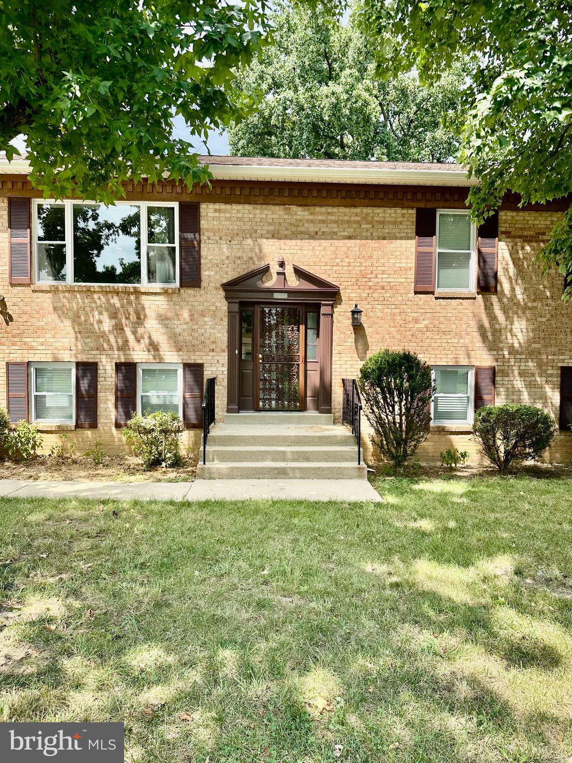 2108 REDWOOD TERRACE