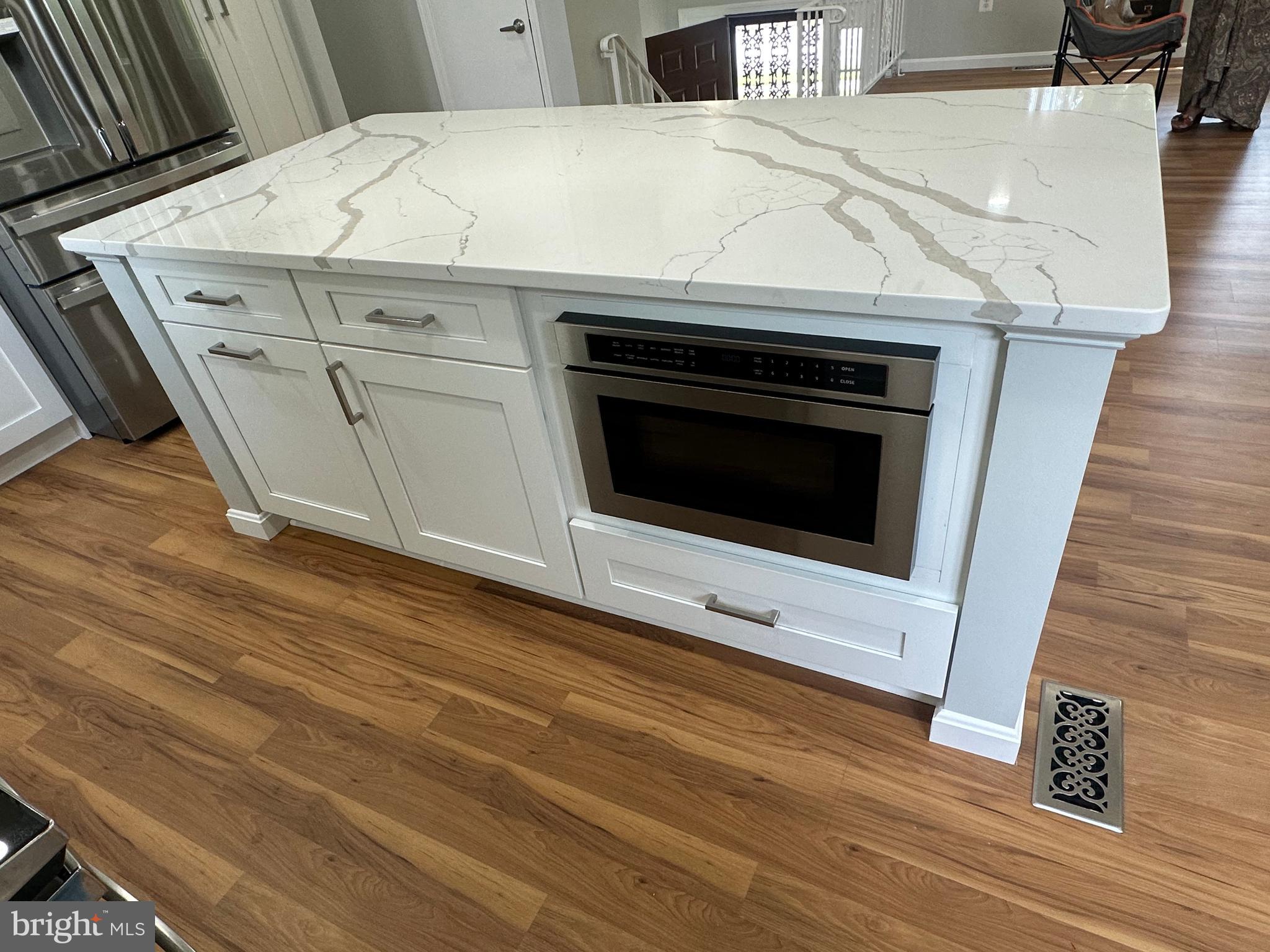 2108 REDWOOD TERRACE