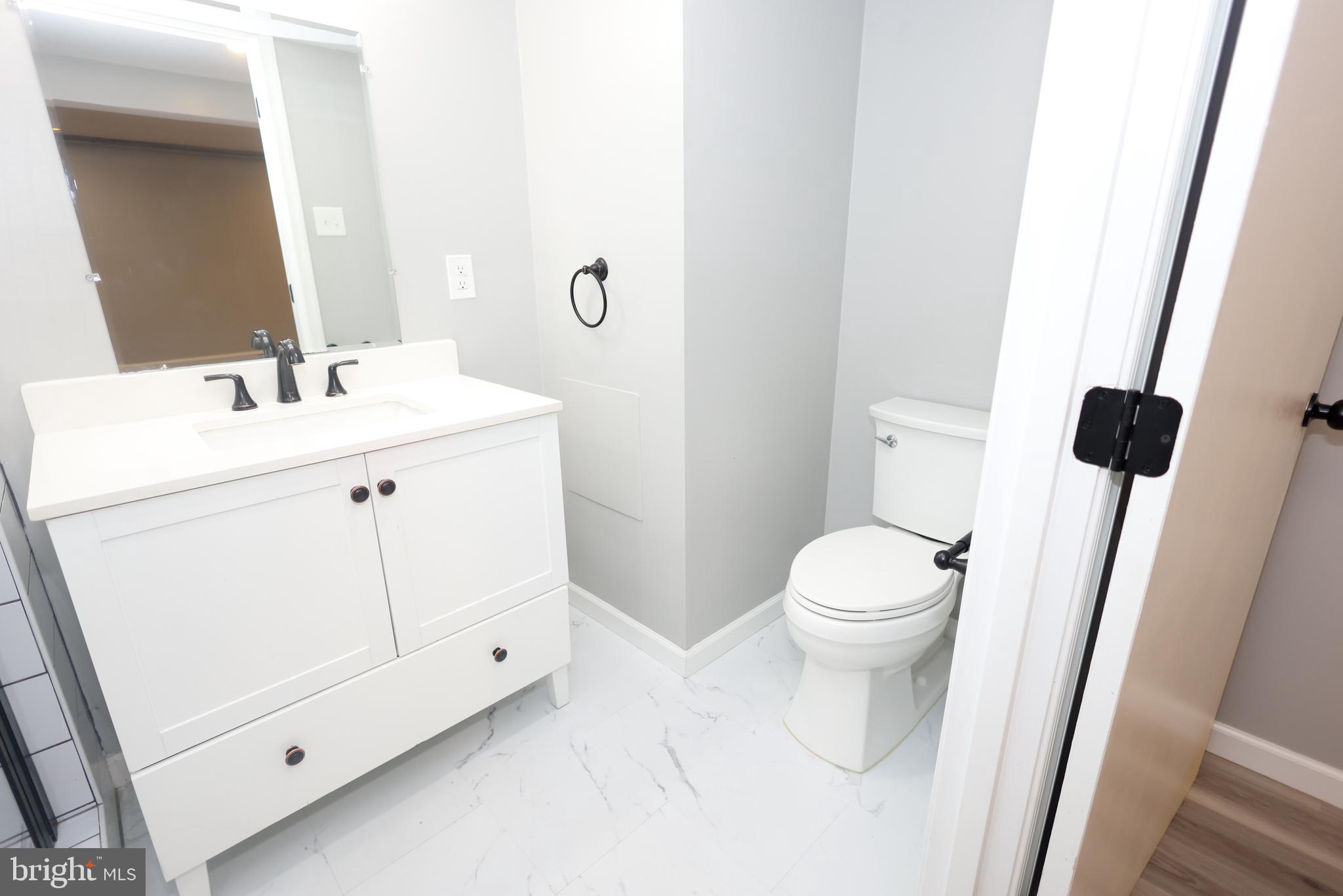 6123 DAVIS BOULEVARD