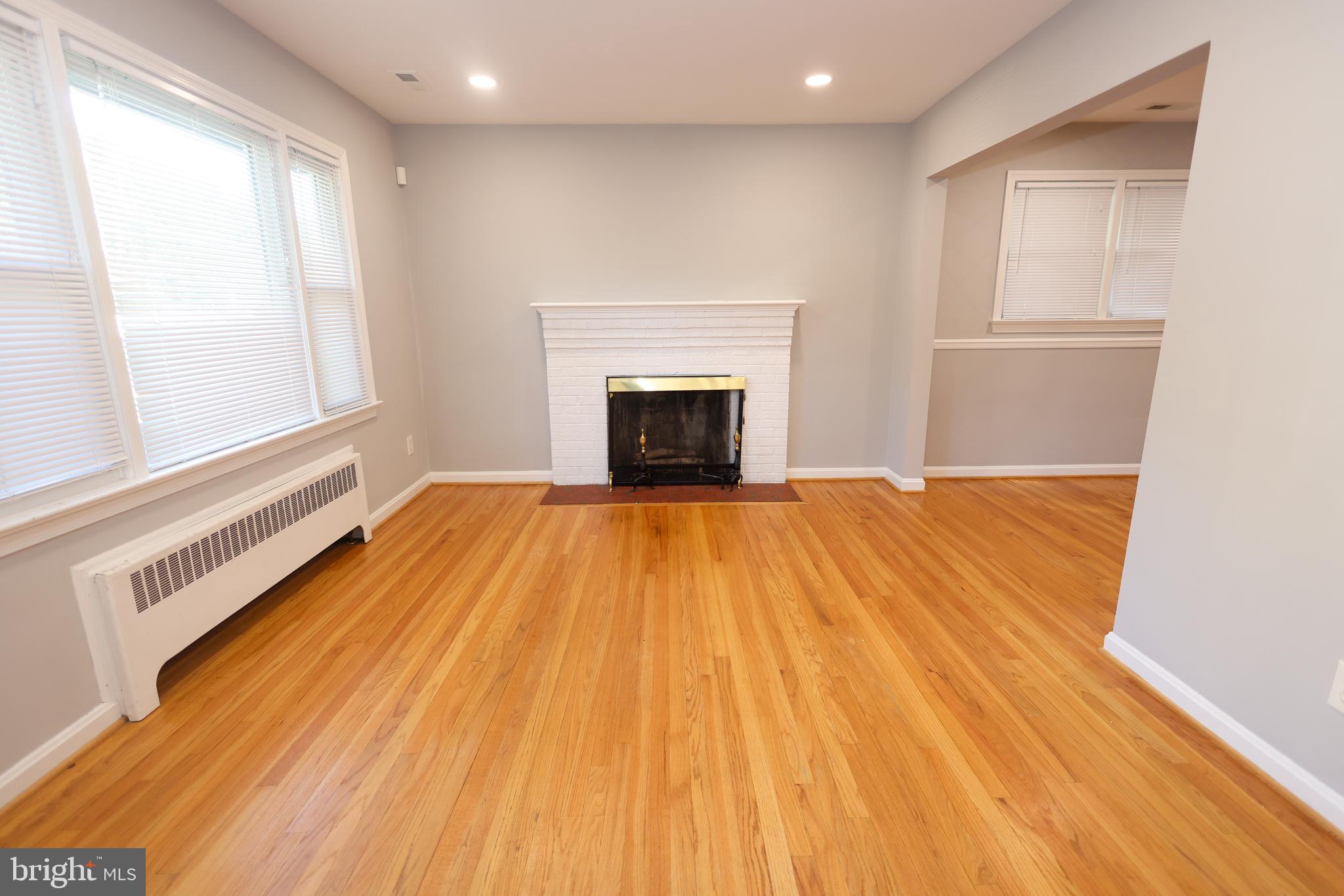 6123 DAVIS BOULEVARD