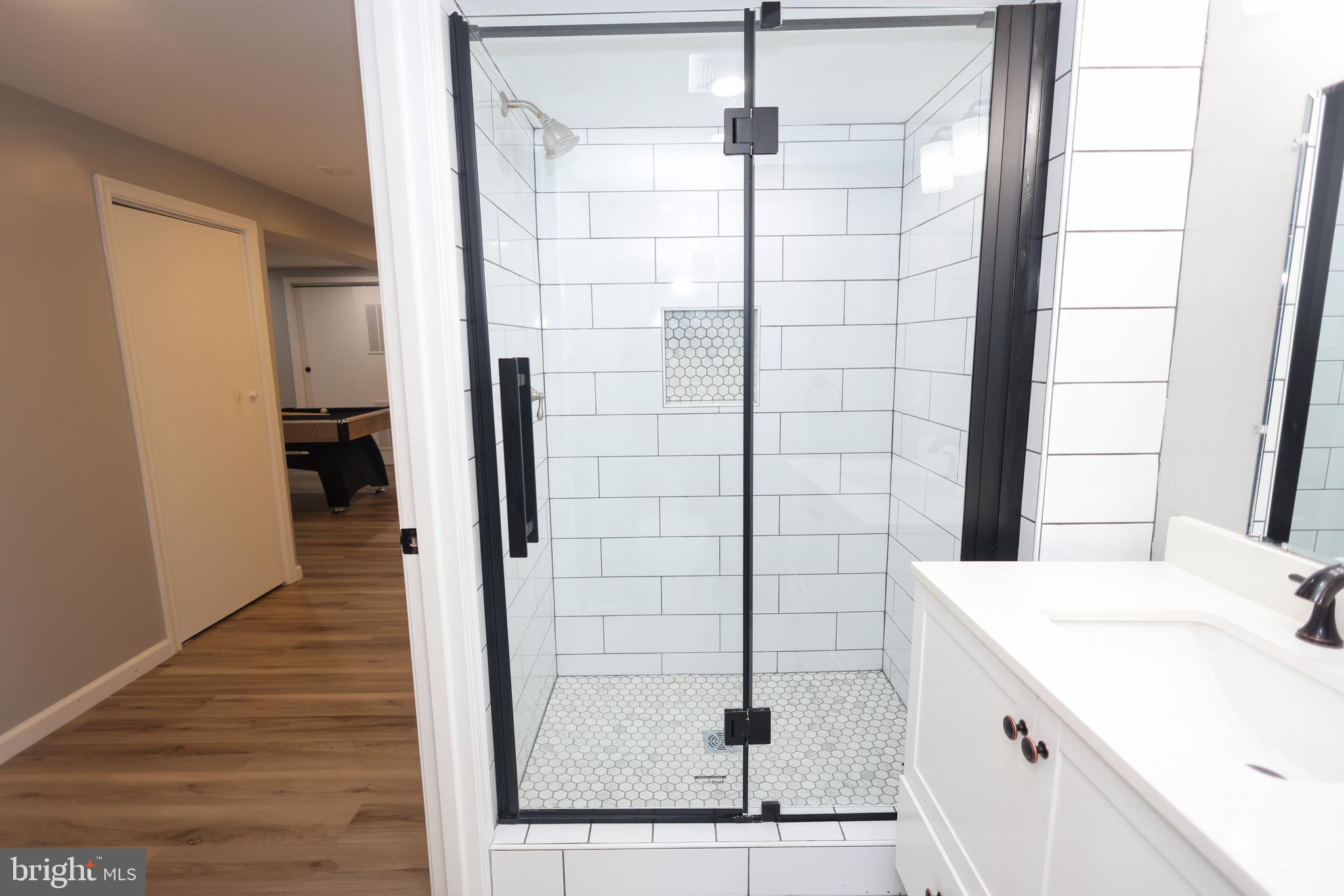 6123 DAVIS BOULEVARD