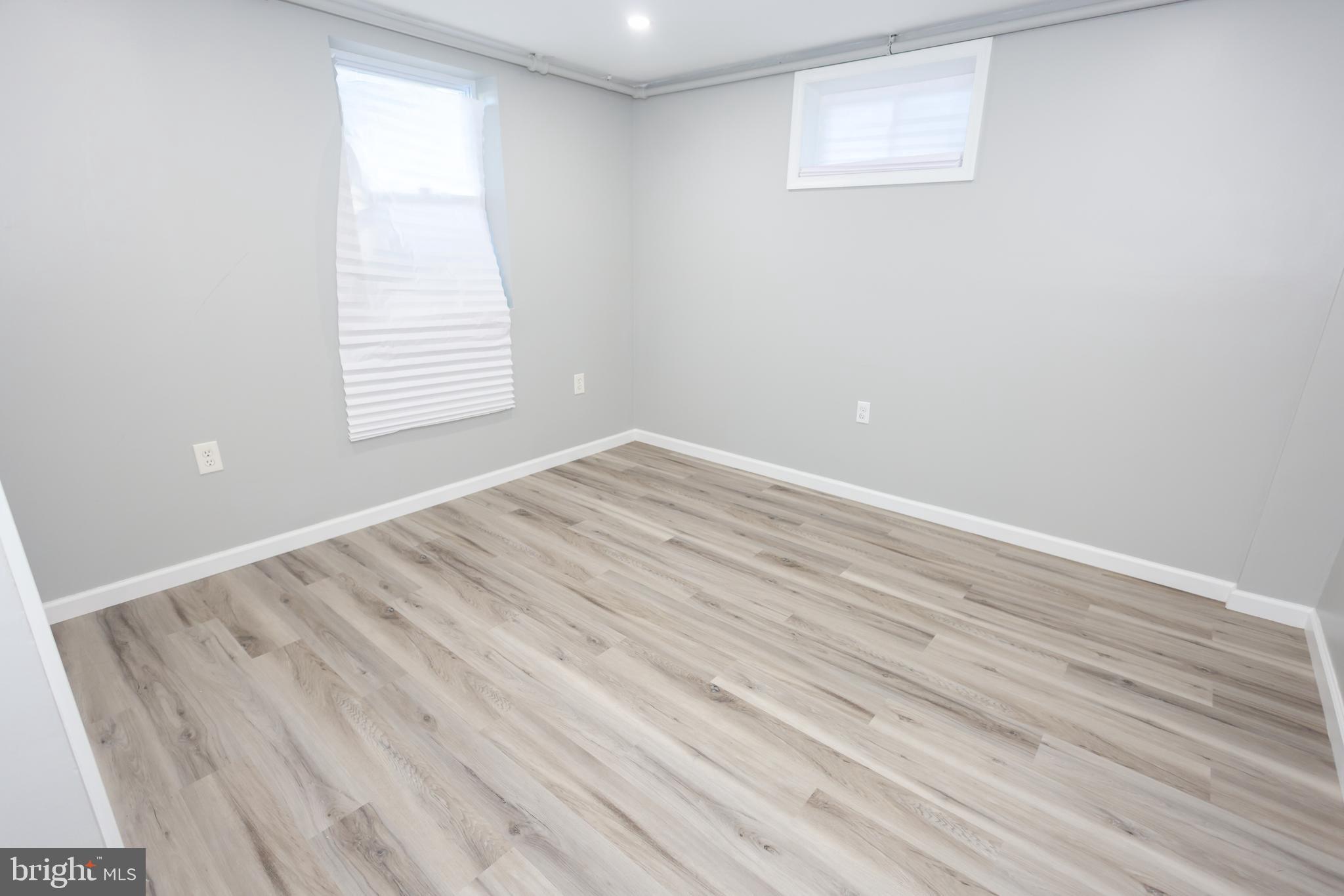 6123 DAVIS BOULEVARD