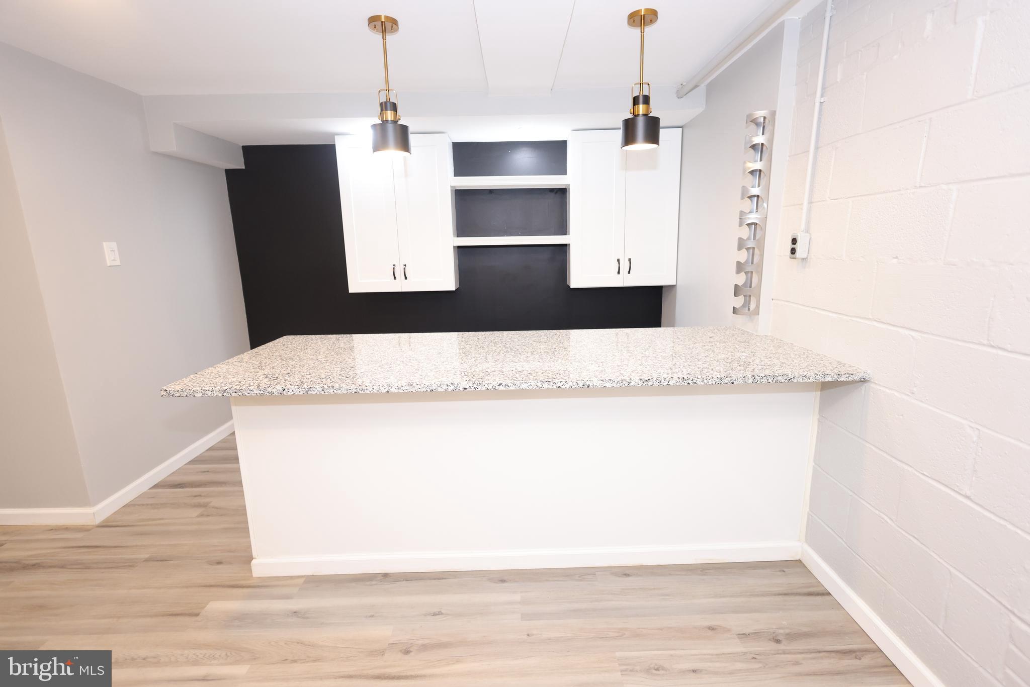 6123 DAVIS BOULEVARD