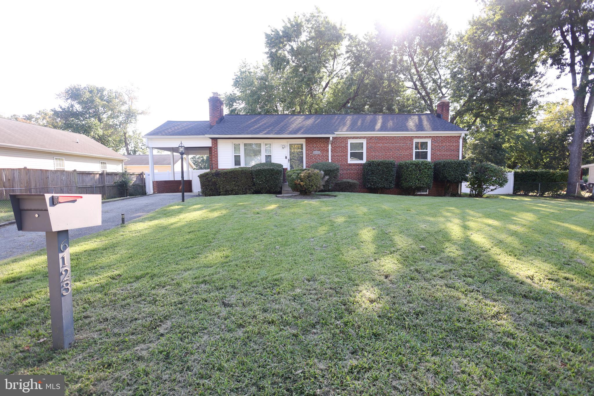 6123 DAVIS BOULEVARD