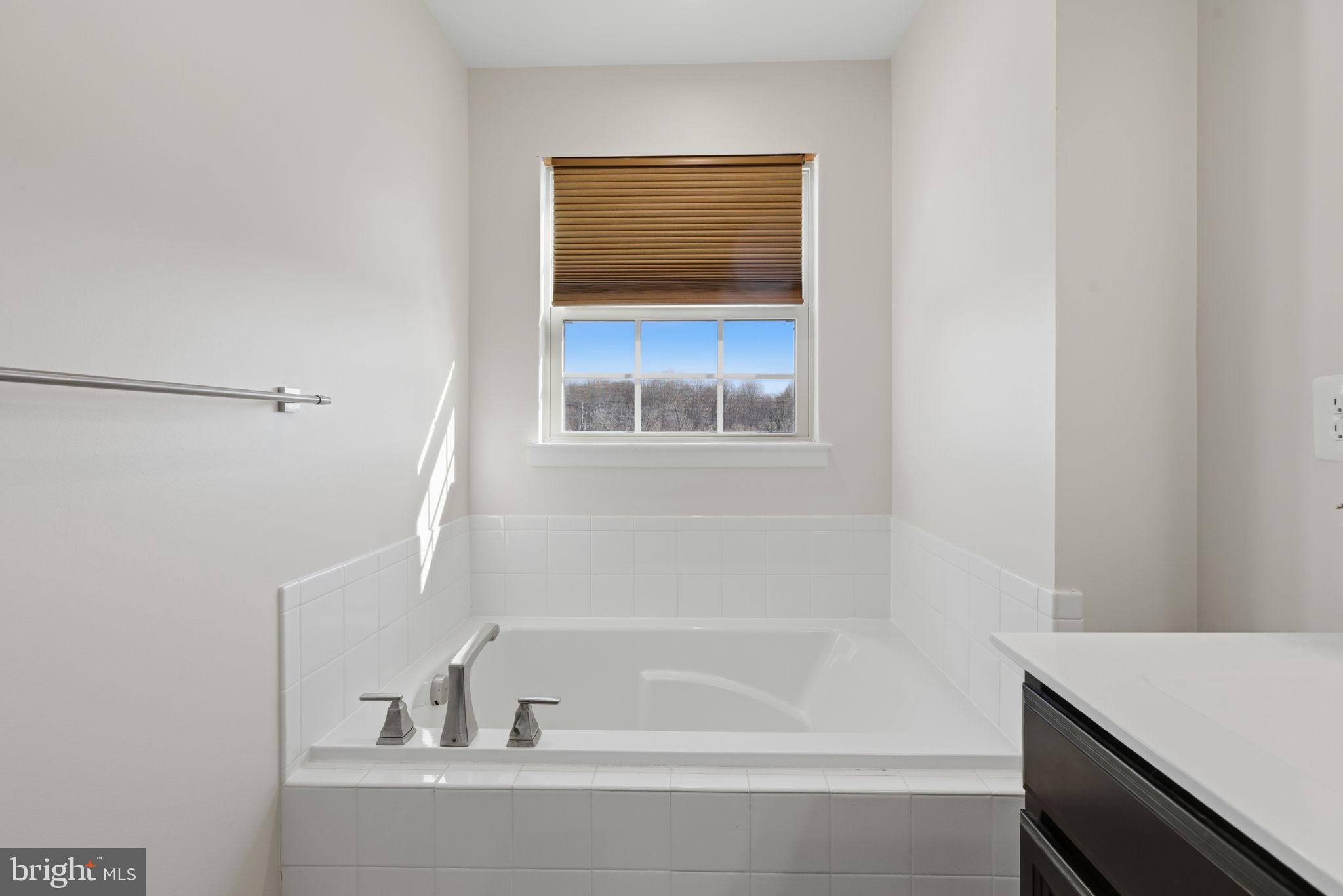 5808 RICHMANOR TERRACE