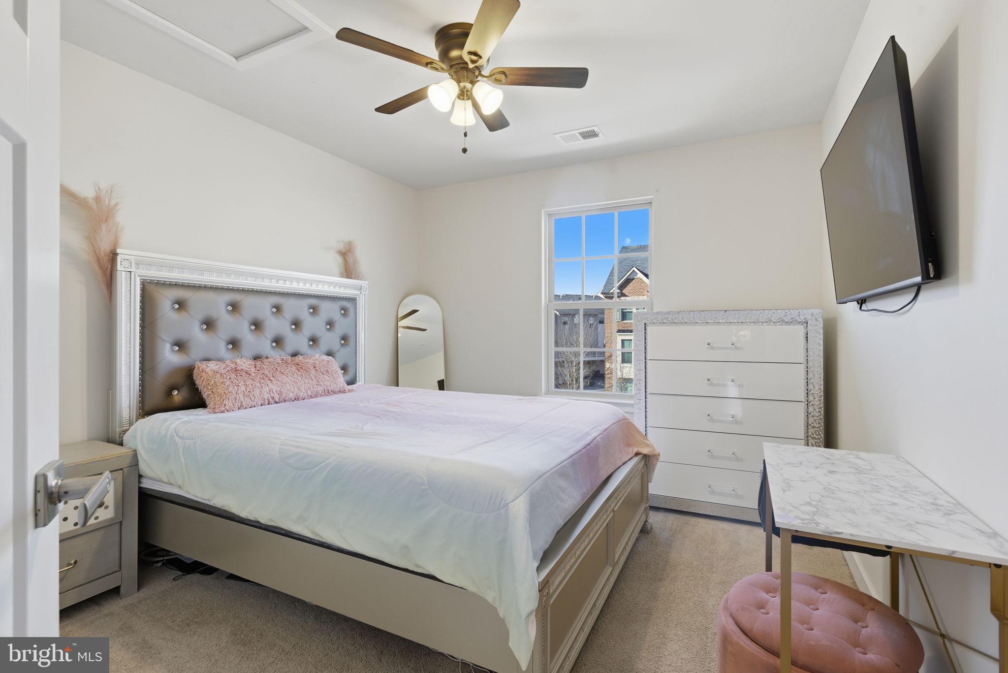 5808 RICHMANOR TERRACE