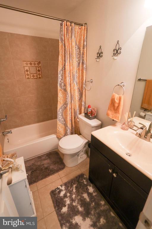 8831 HARDESTY DRIVE