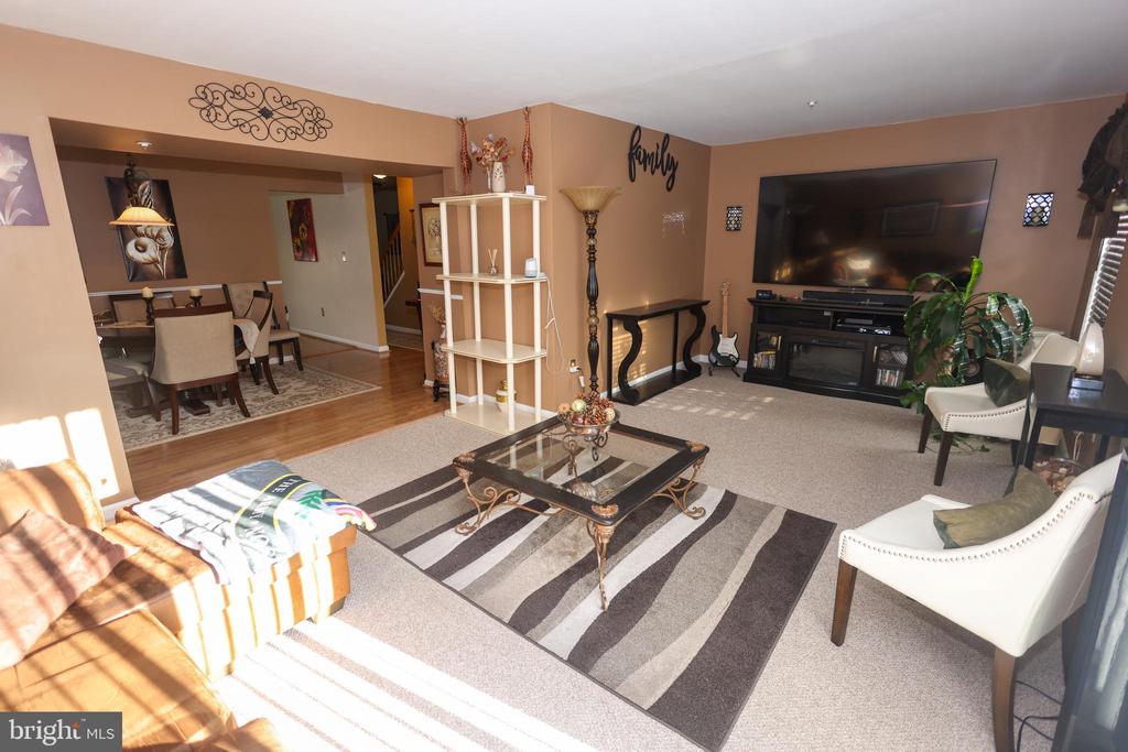 8831 HARDESTY DRIVE