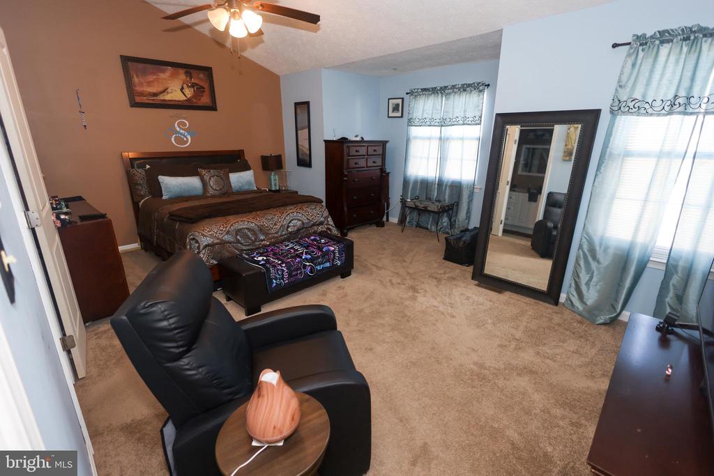 8831 HARDESTY DRIVE