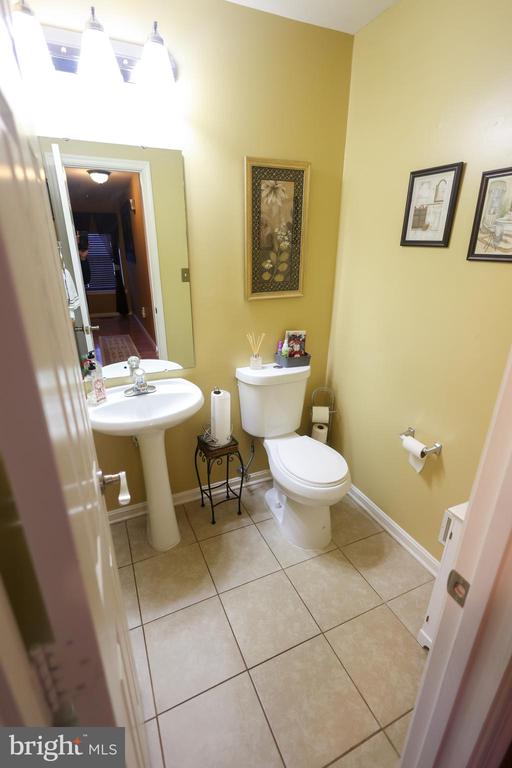 8831 HARDESTY DRIVE
