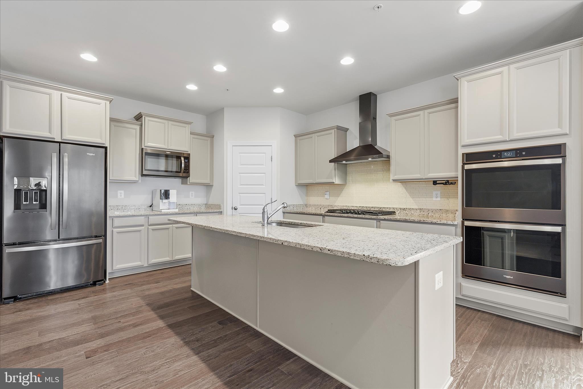 12706 BROUGHTON BLUFF