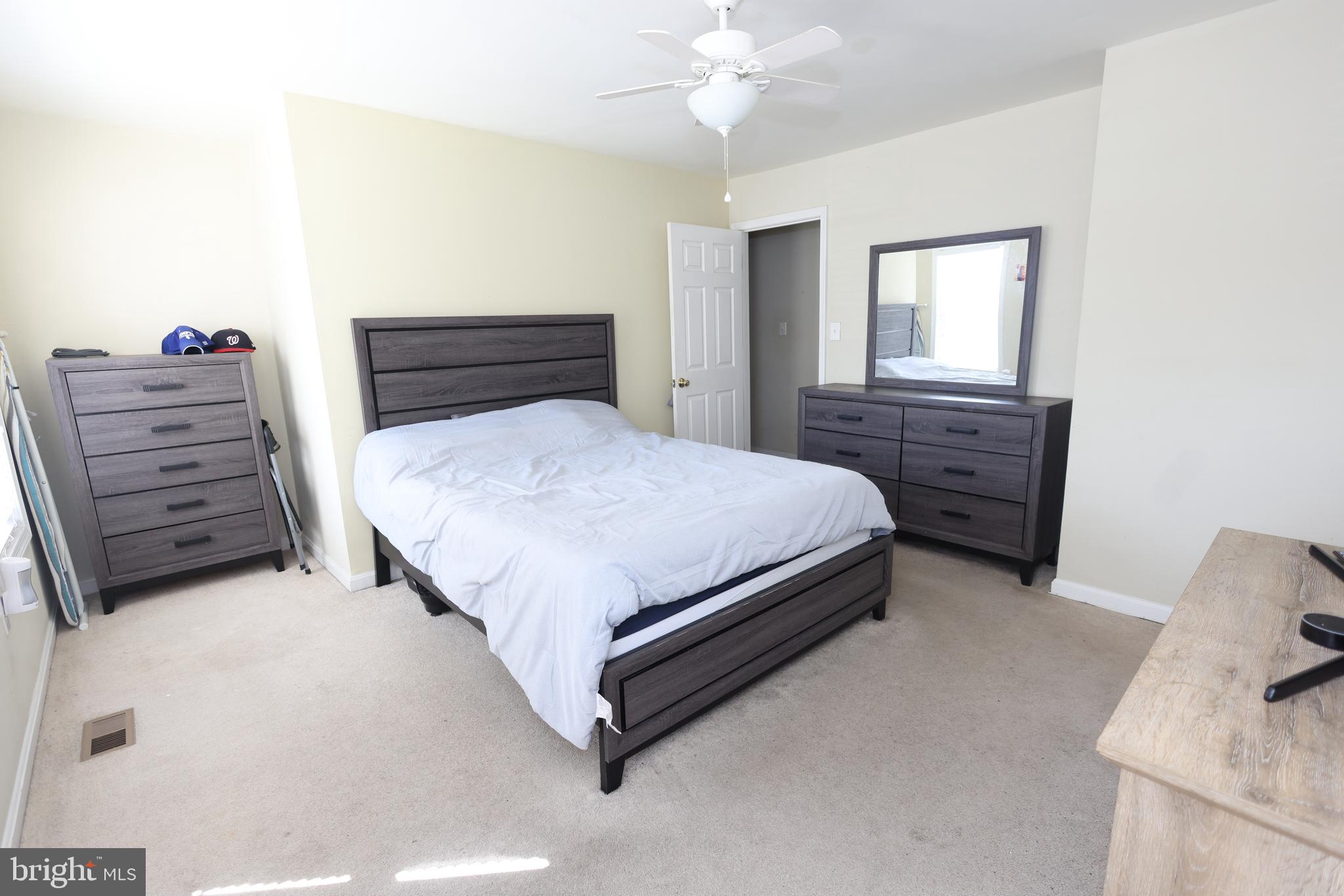 7512 COURTNEY PLACE