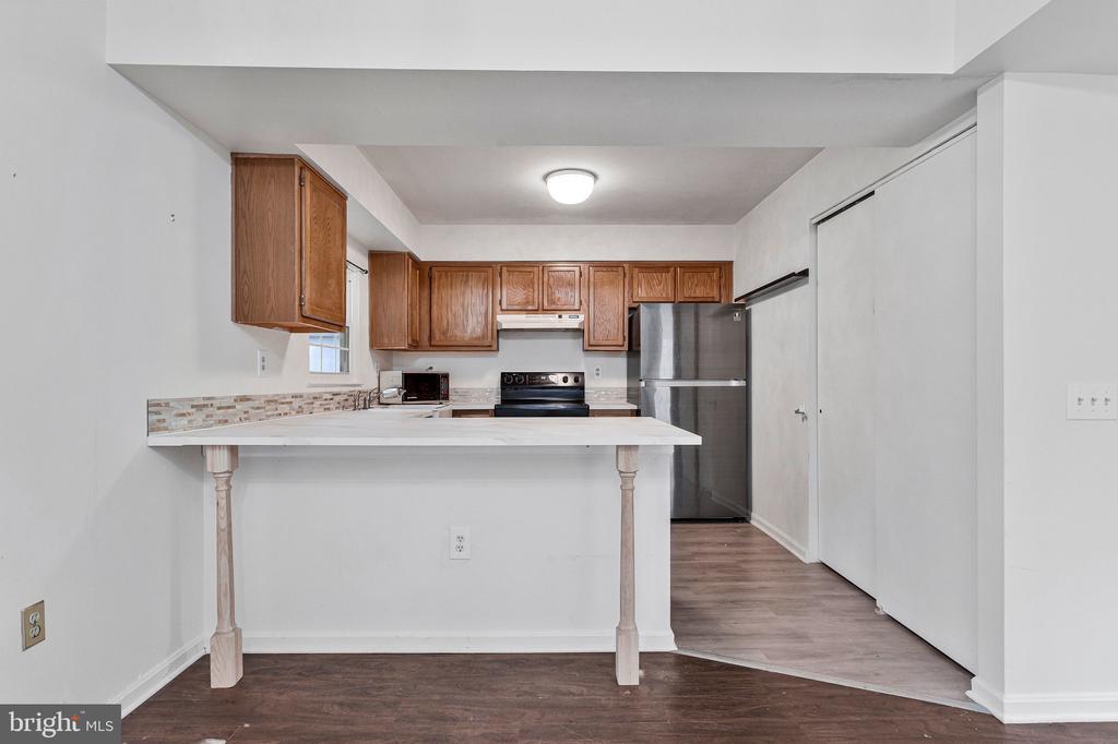 15210 ENDICOTT DRIVE