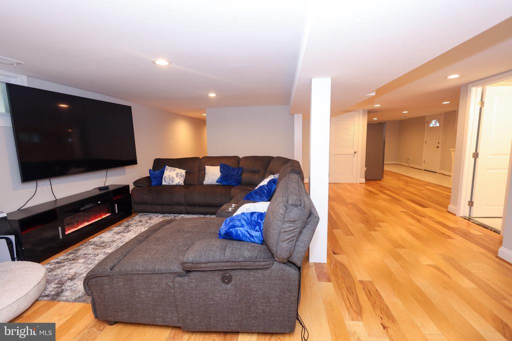 22907 BENJAMIN BANNEKER BOULEVARD