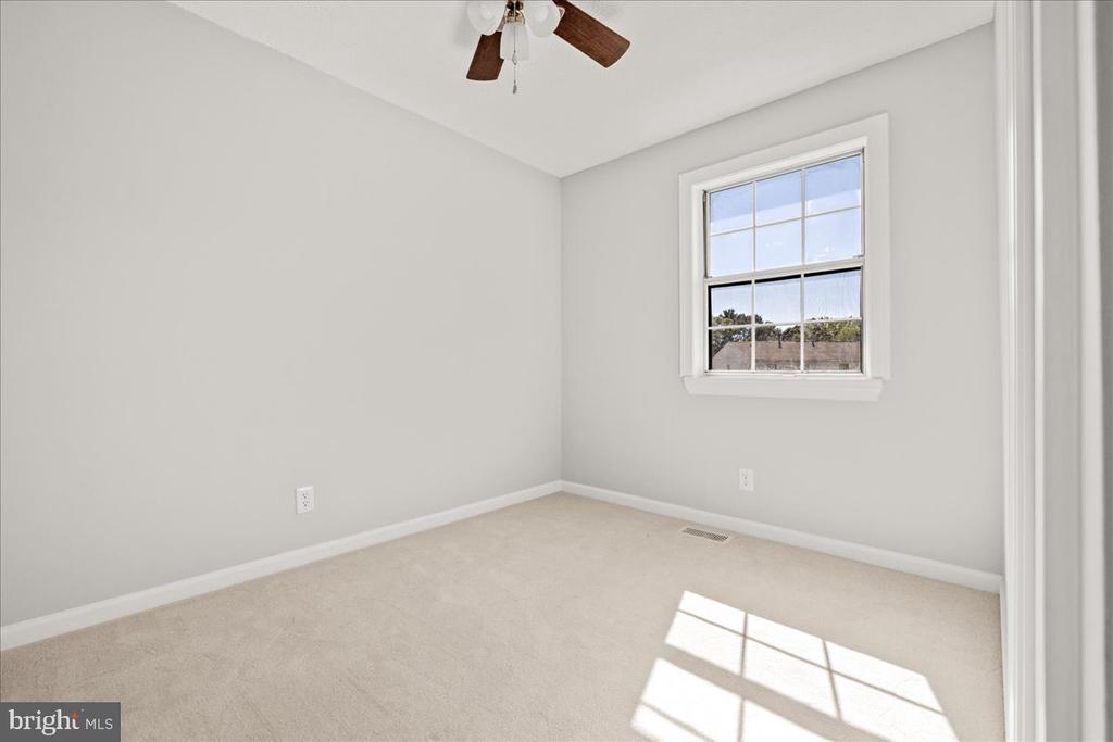 816 CENTRAL HILLS LANE