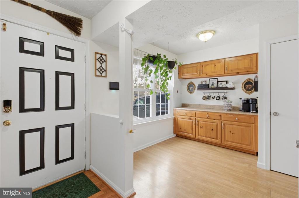 46351 COLUMBUS DRIVE 207