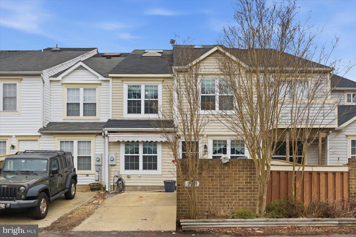 46351 COLUMBUS DRIVE 207