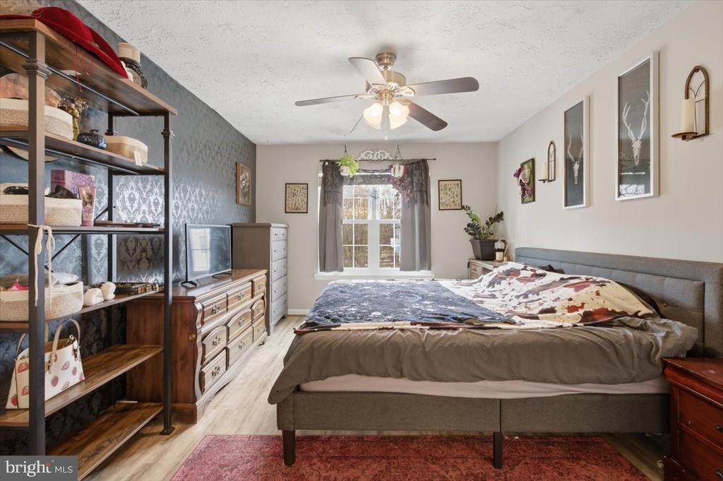 46351 COLUMBUS DRIVE 207