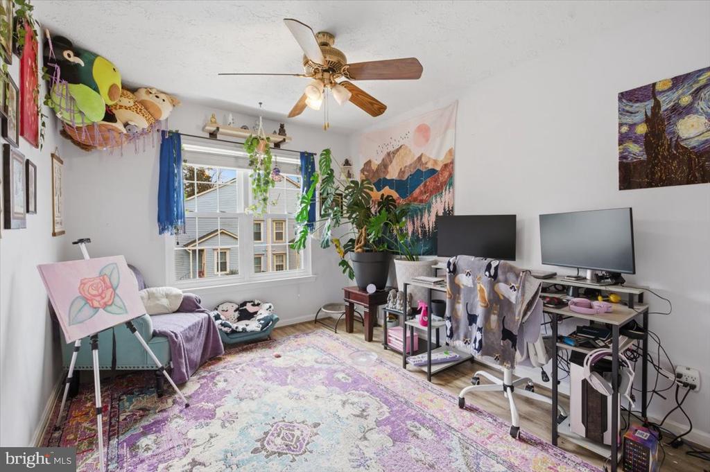 46351 COLUMBUS DRIVE 207