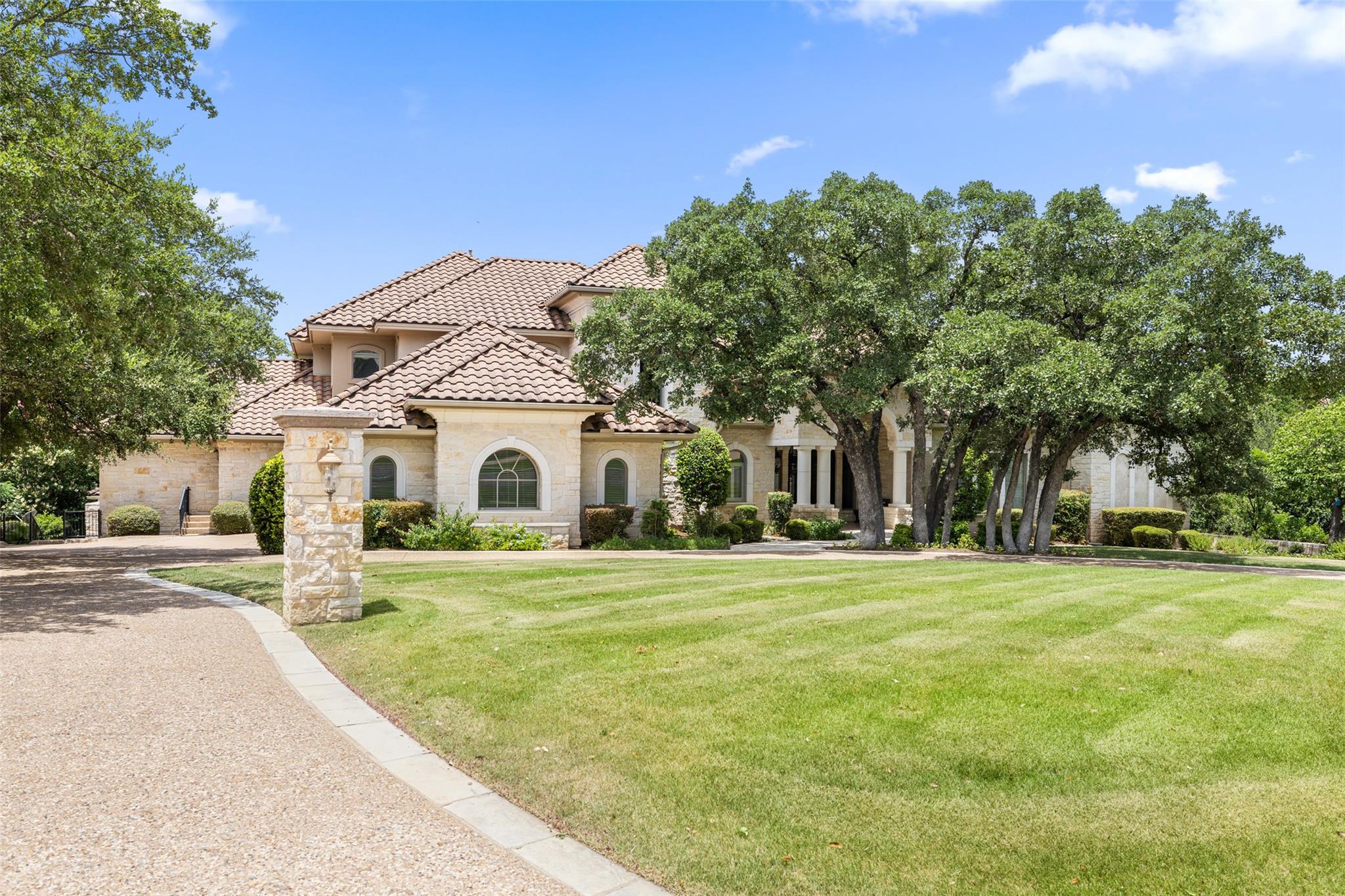 117 Bella Cima DR