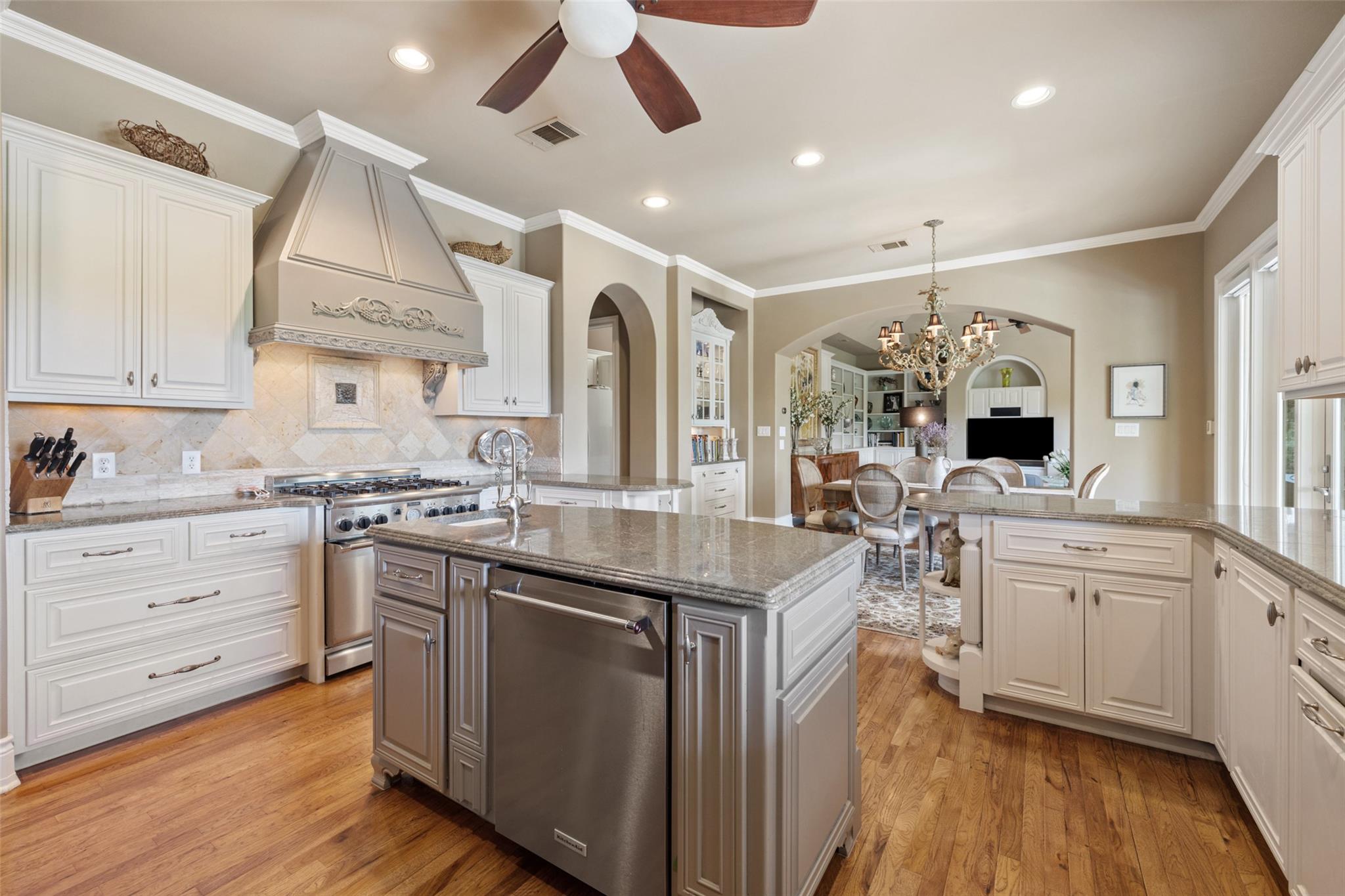 117 Bella Cima DR