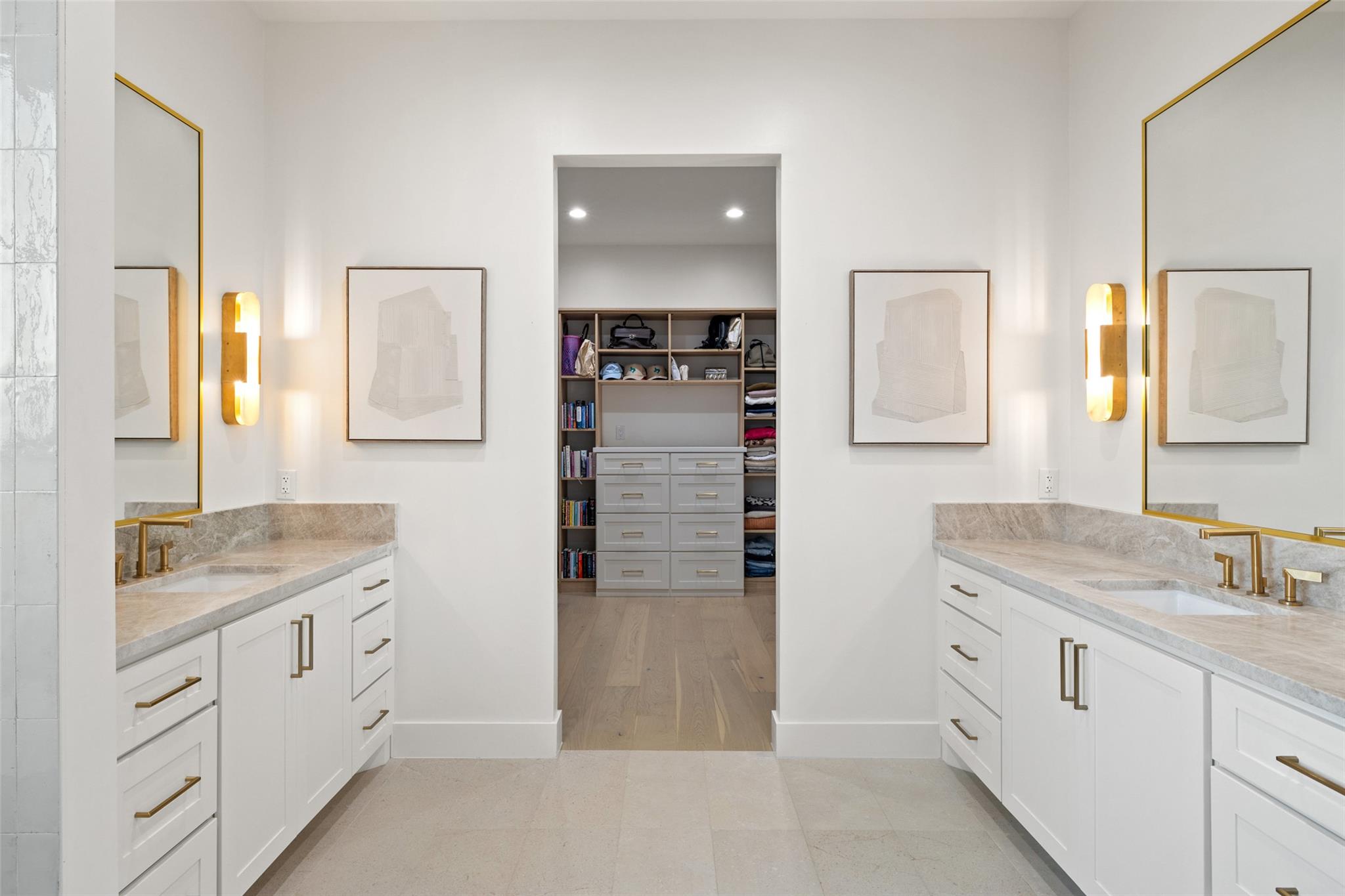 1716 Windy Walk CV
