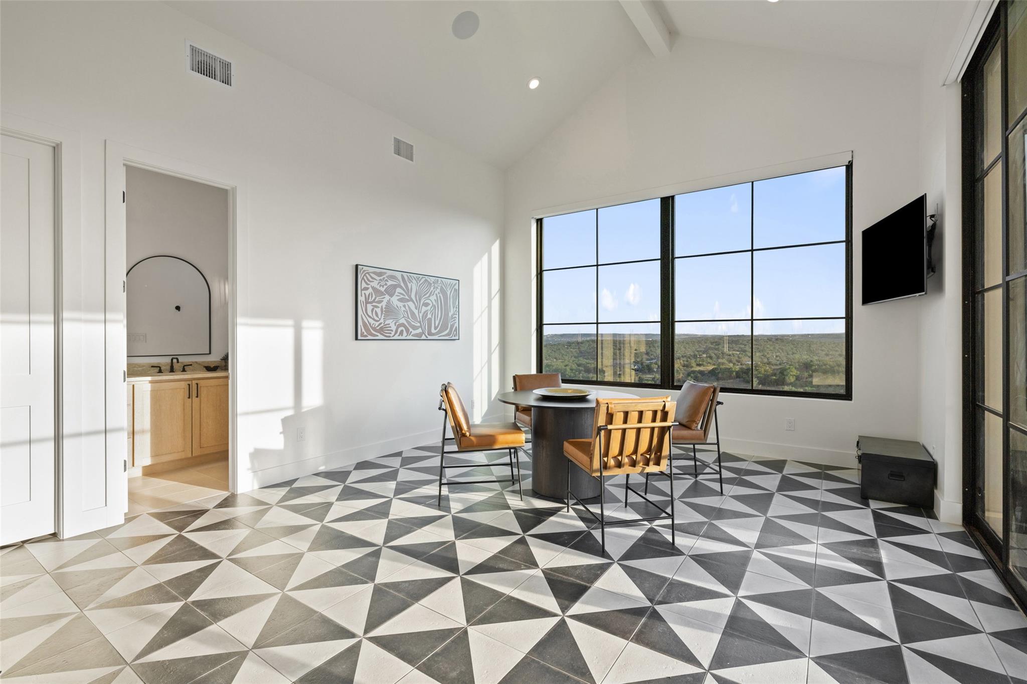 1716 Windy Walk CV