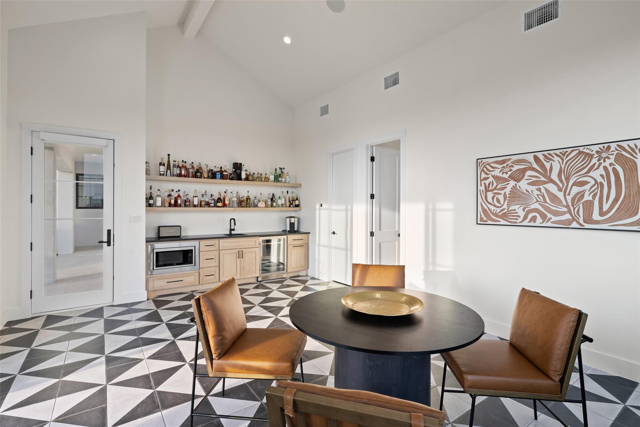 1716 Windy Walk CV
