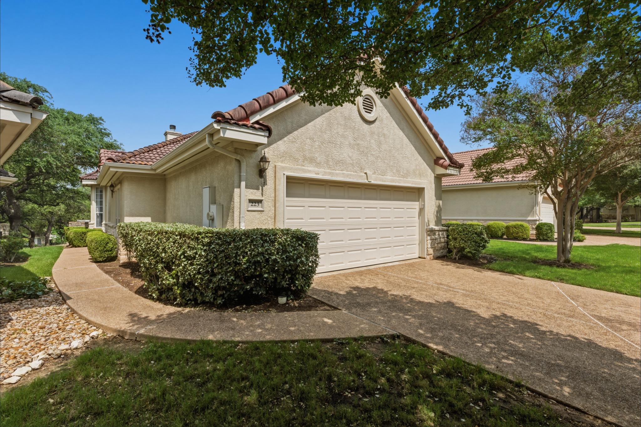 223 The Hills DR # 3