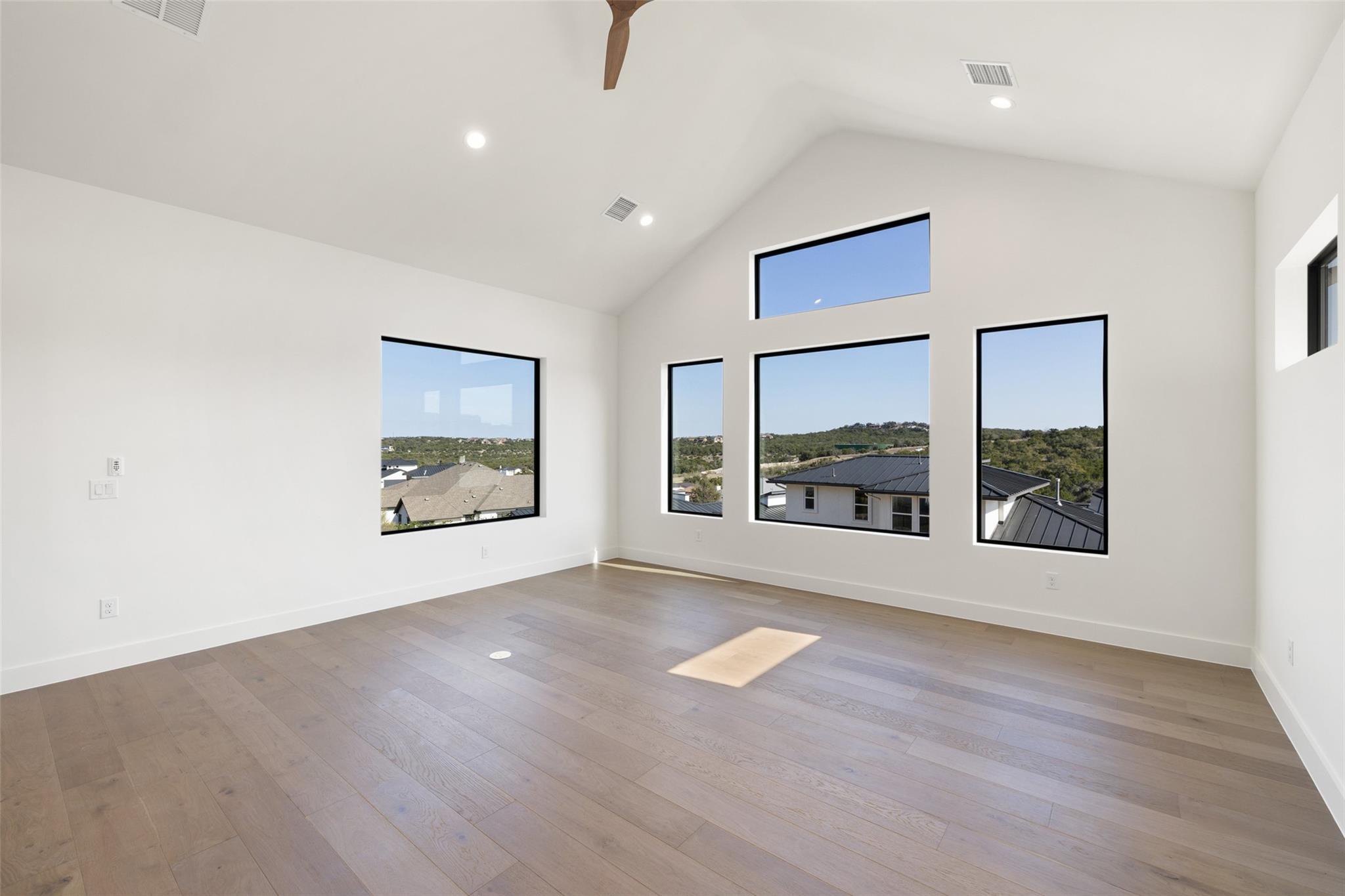 406 Sweet Grass LN
