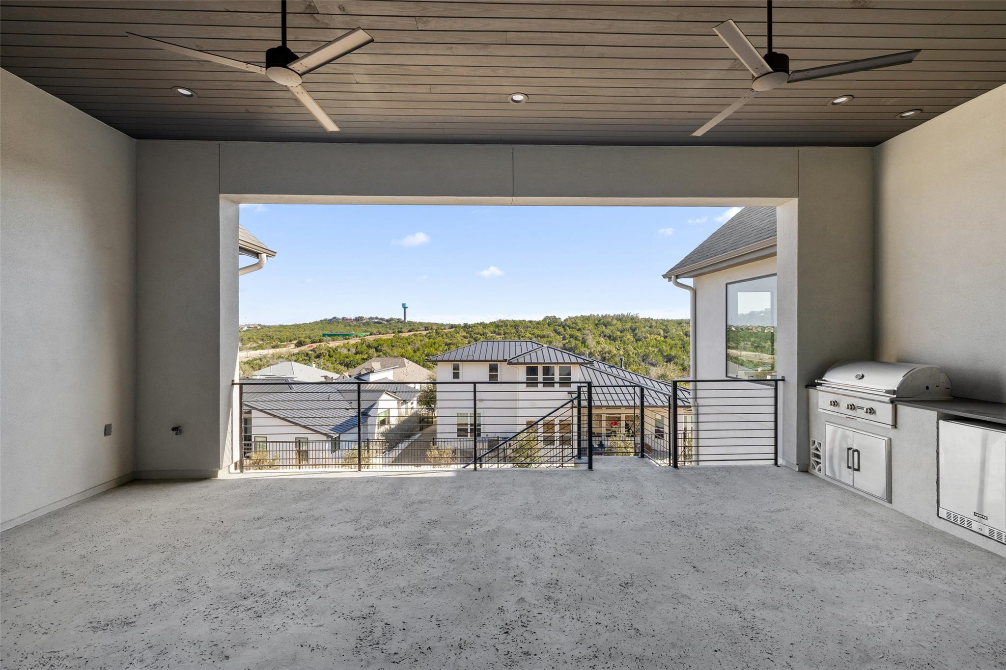 406 Sweet Grass LN