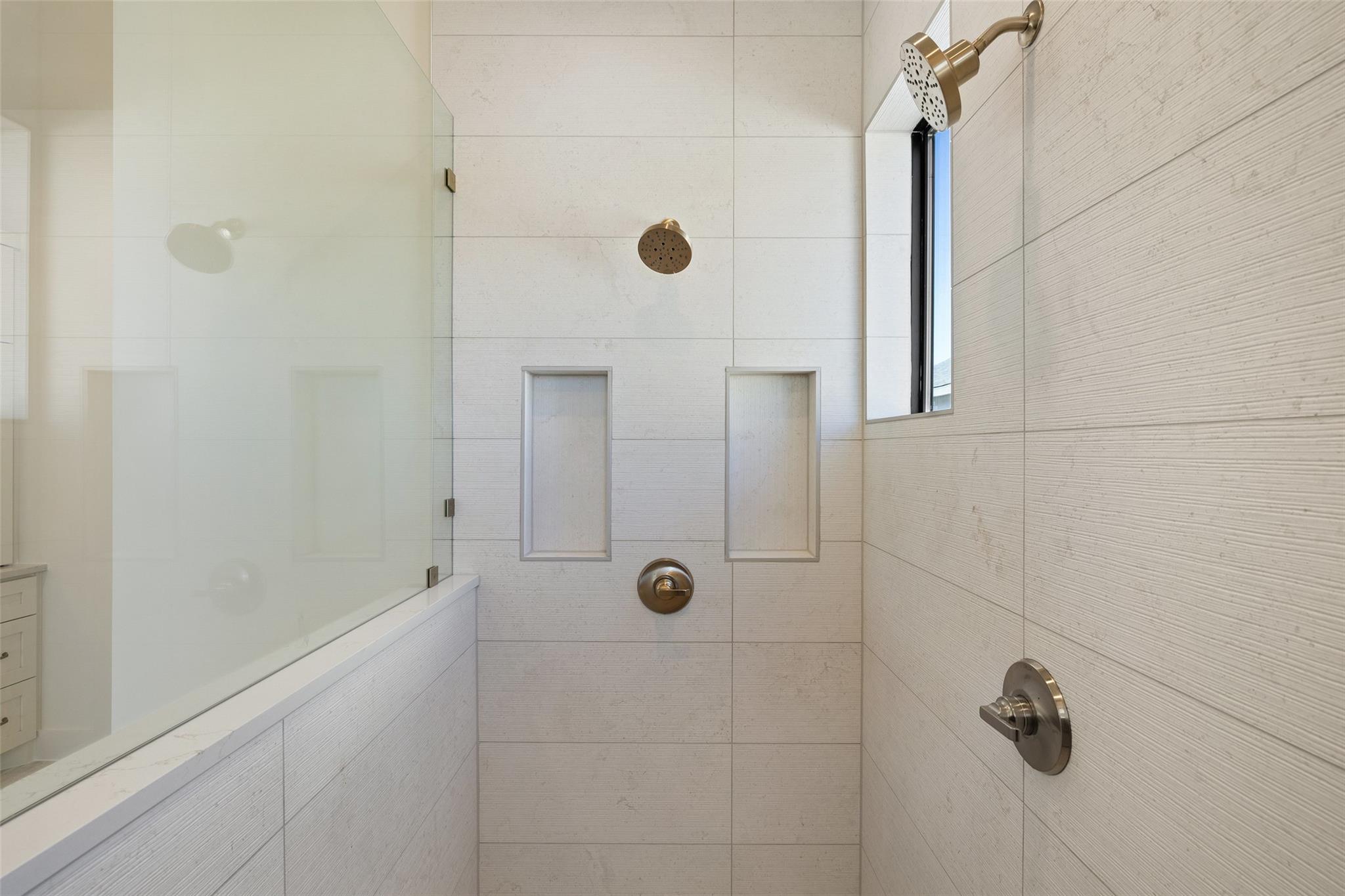 406 Sweet Grass LN