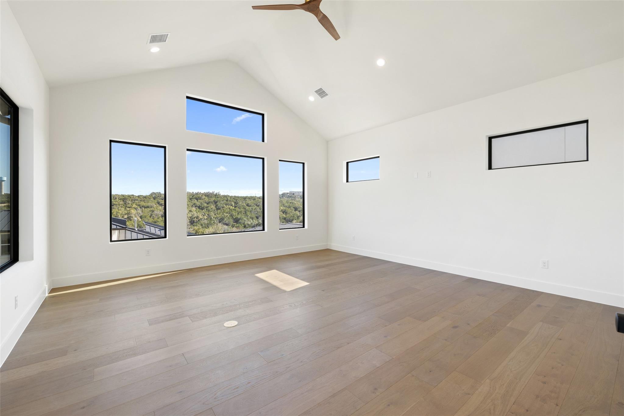 406 Sweet Grass LN