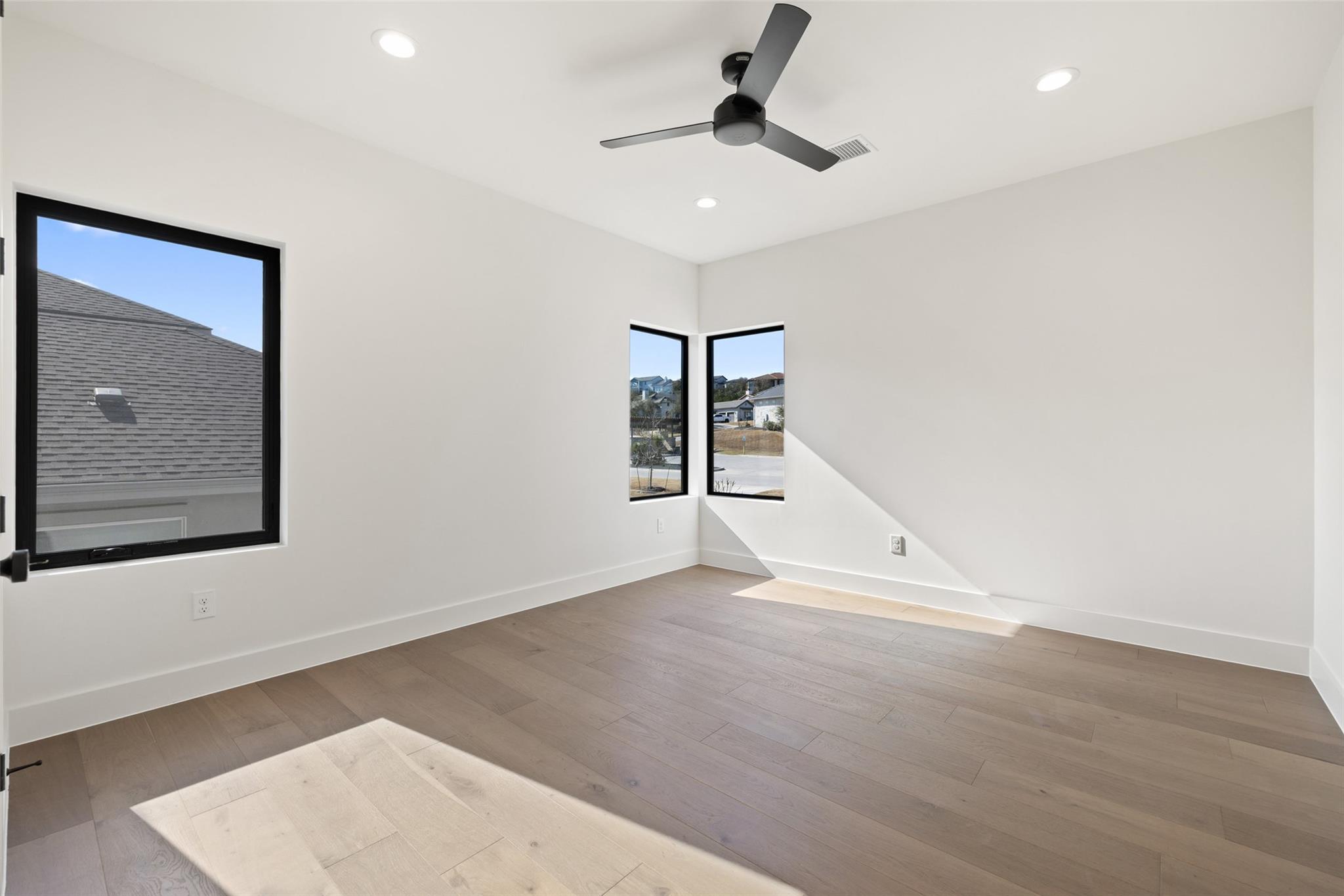 406 Sweet Grass LN