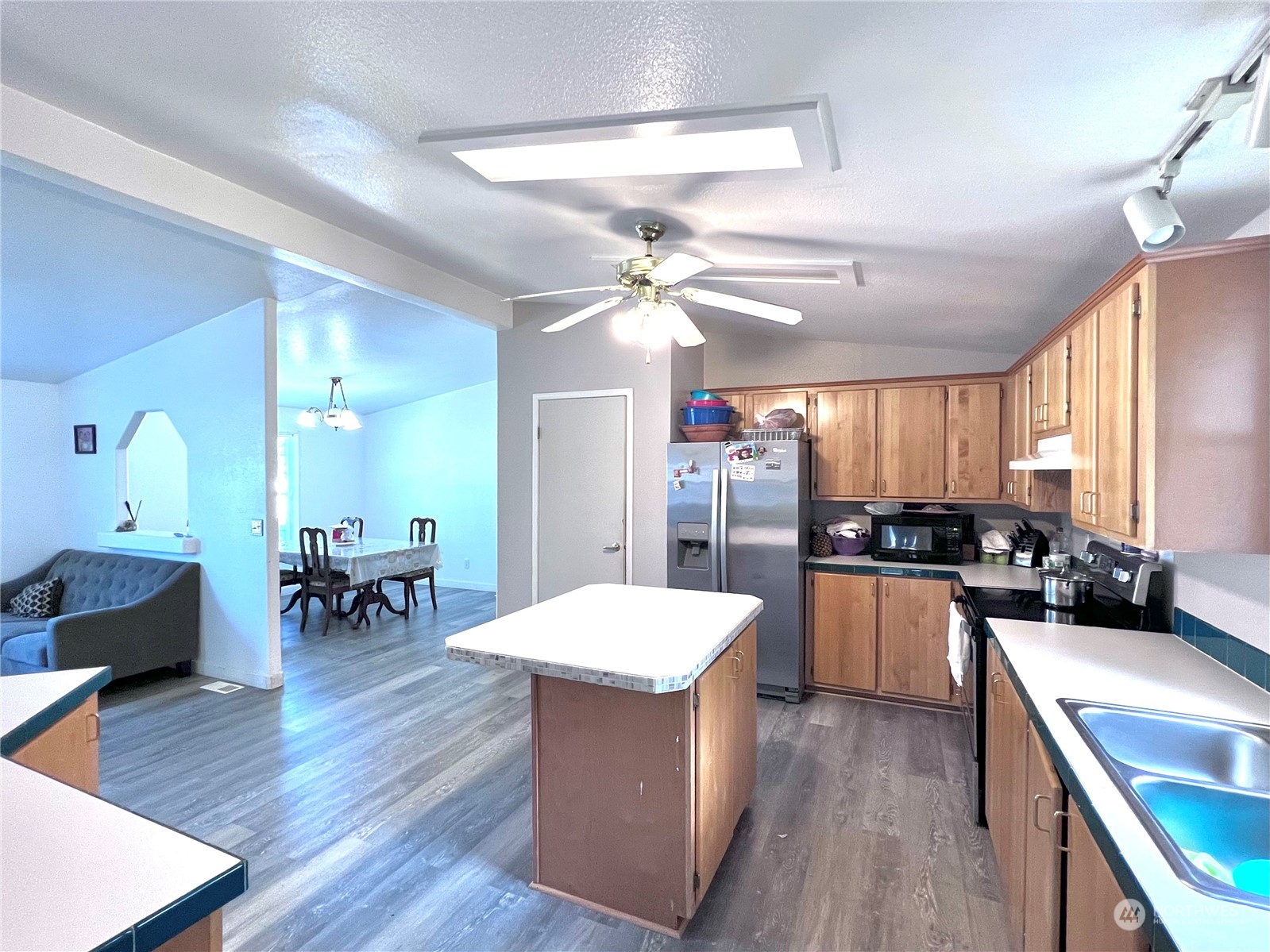 12908 Prairie Circle E