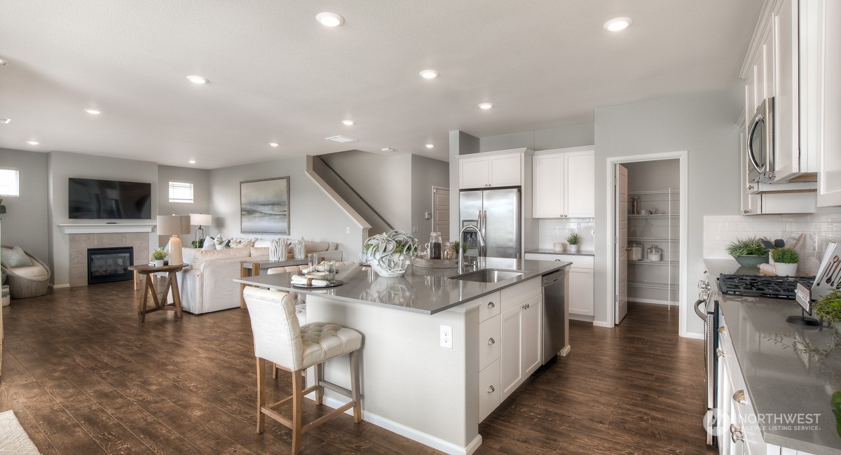 610 SW 126th Street #9