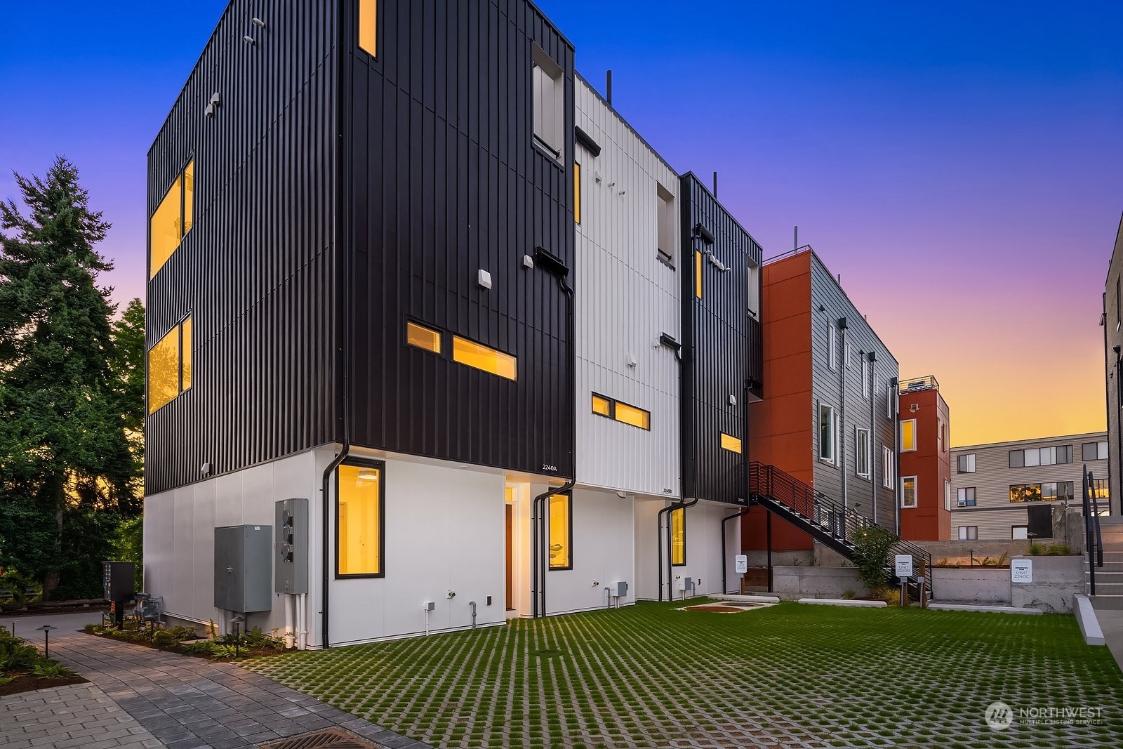 2240 Fairview Avenue E Unit: B