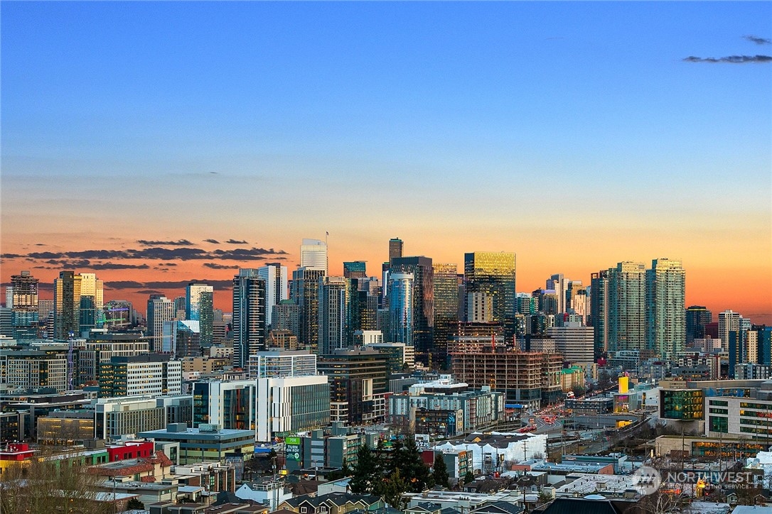 2240 Fairview Avenue E Unit: B