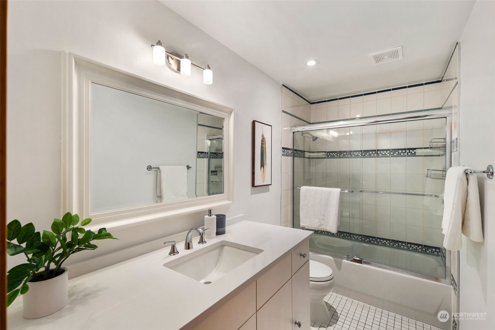 14605 NE 30th Place Unit: 12-D