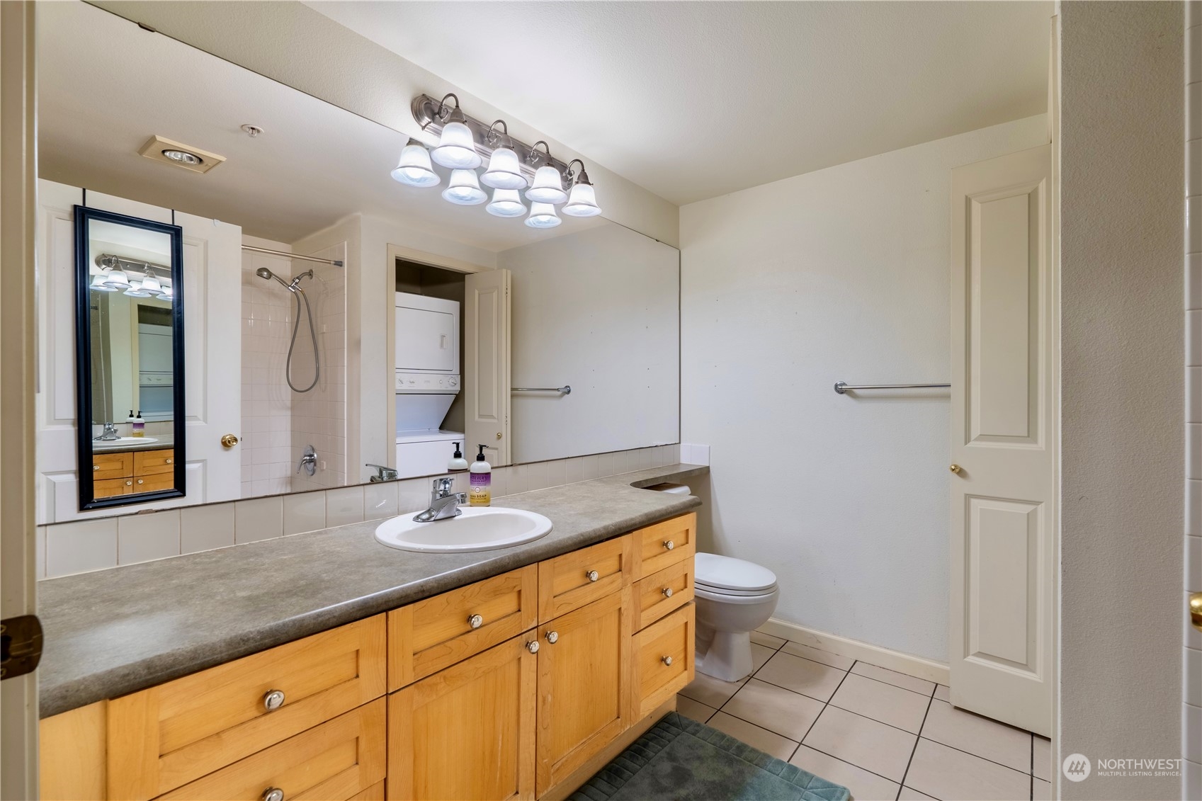 1525 NW 57th Street #401, -5625 Unit: 401