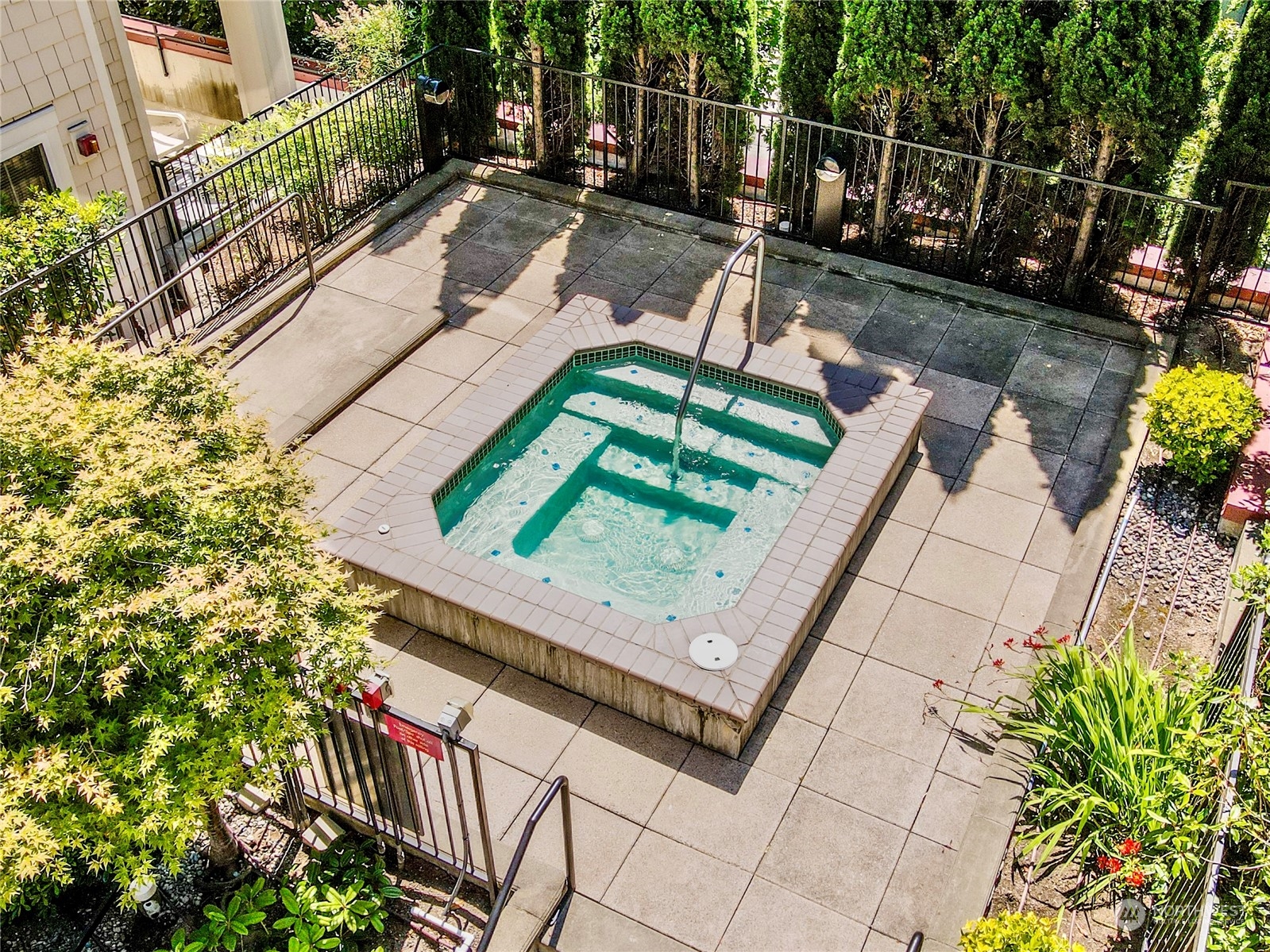 1525 NW 57th Street #401, -5625 Unit: 401