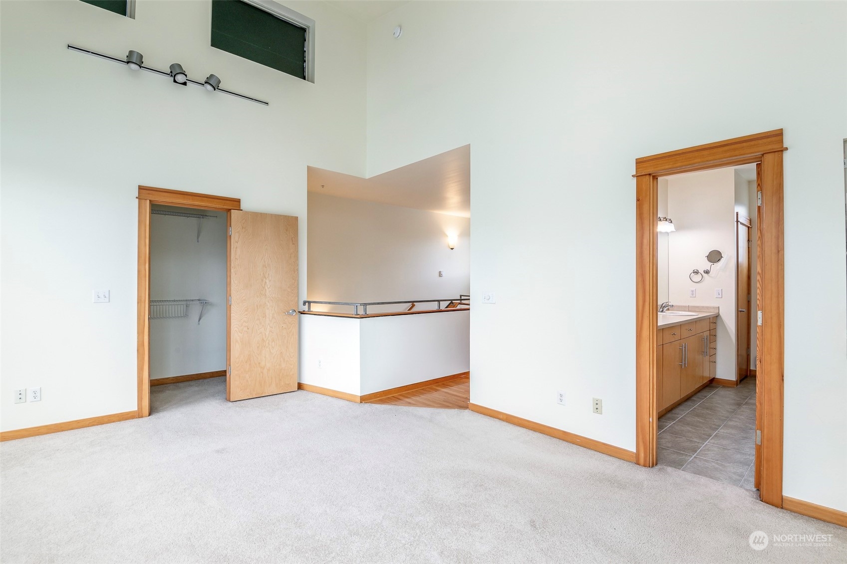 2520 S Jefferson Avenue Unit: F