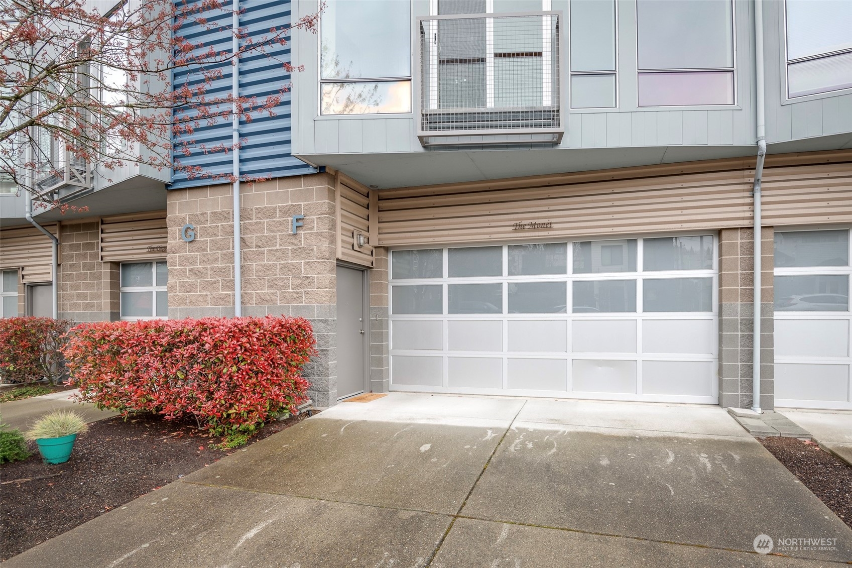 2520 S Jefferson Avenue Unit: F