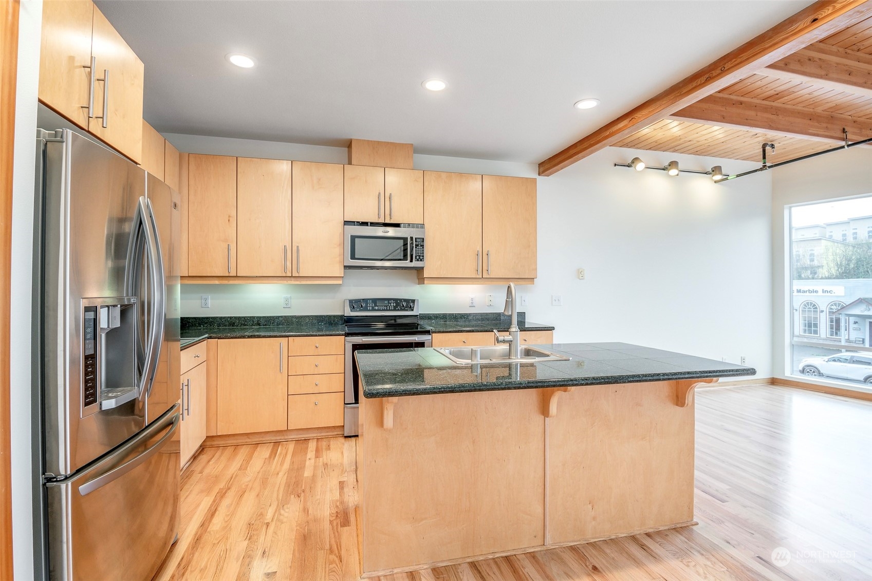 2520 S Jefferson Avenue Unit: F