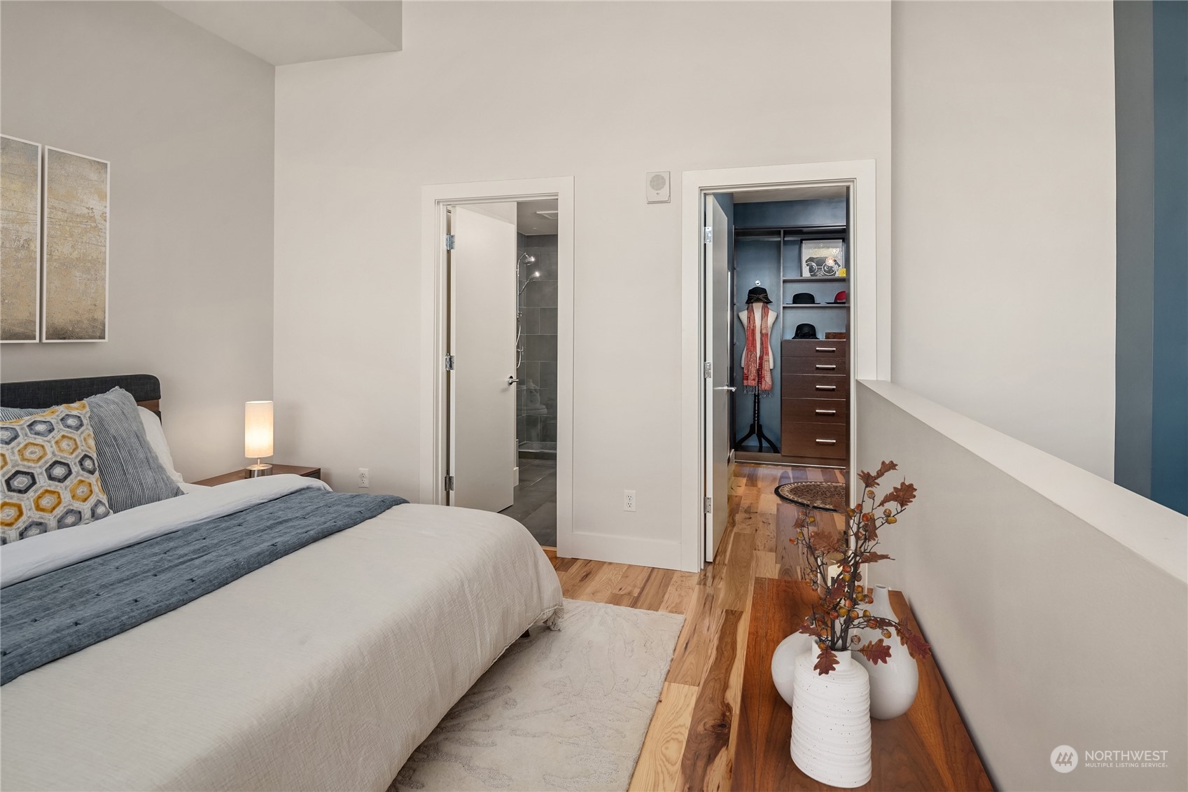 2911 2nd Avenue Unit: 1210