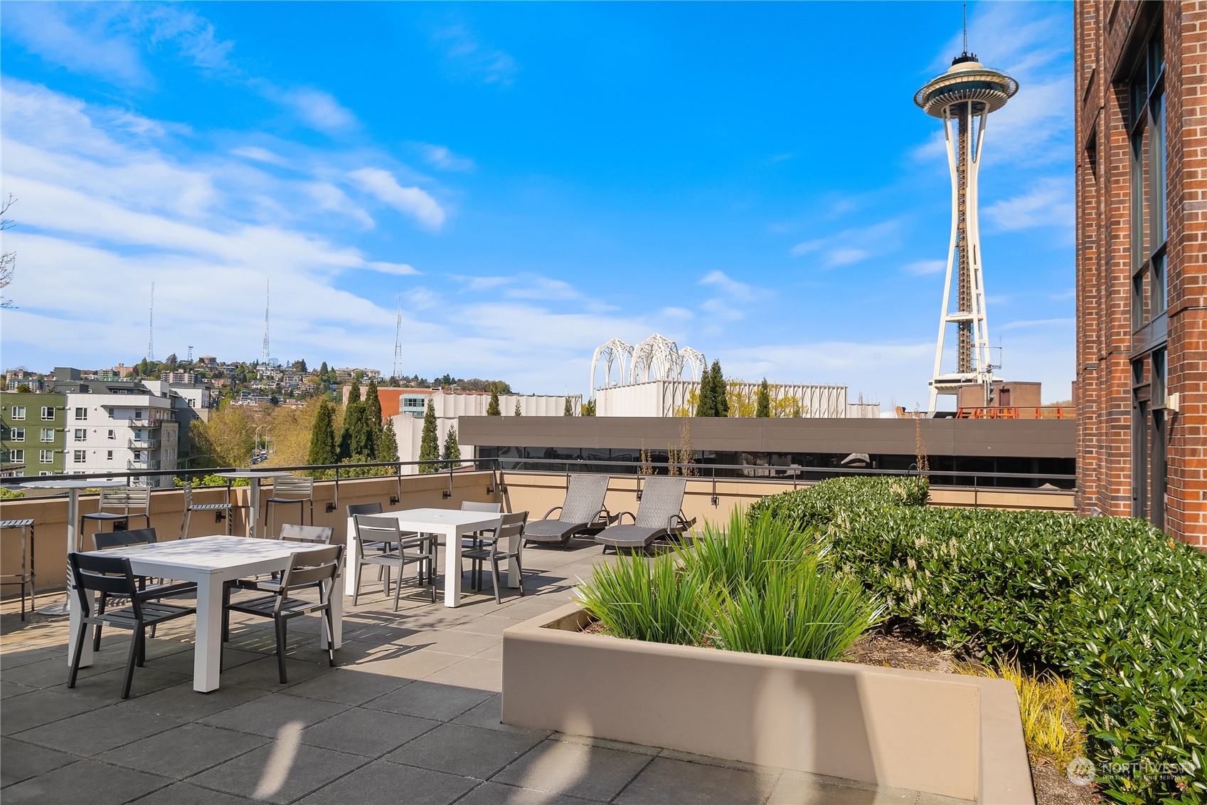 2911 2nd Avenue Unit: 1210