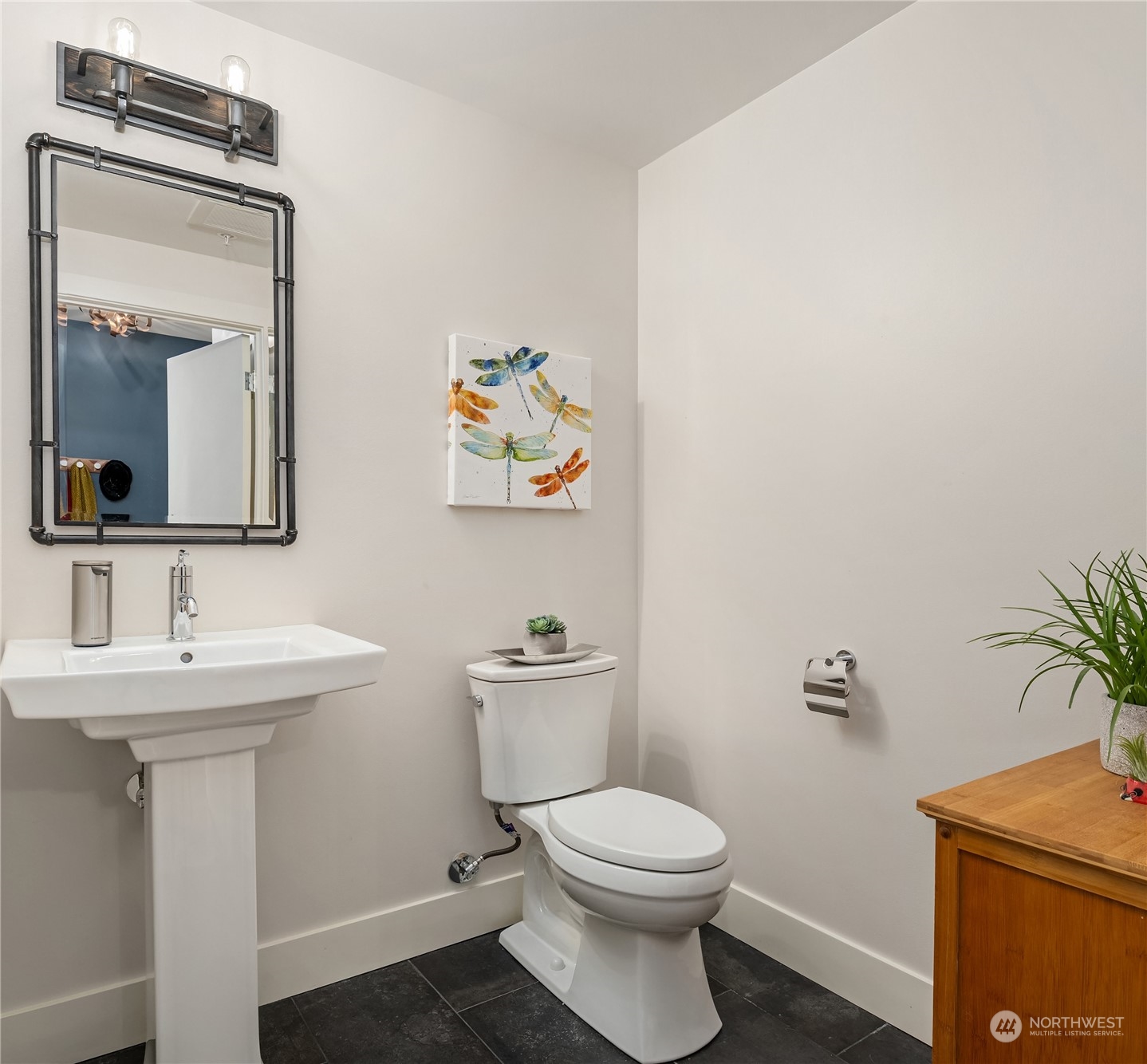 2911 2nd Avenue Unit: 1210